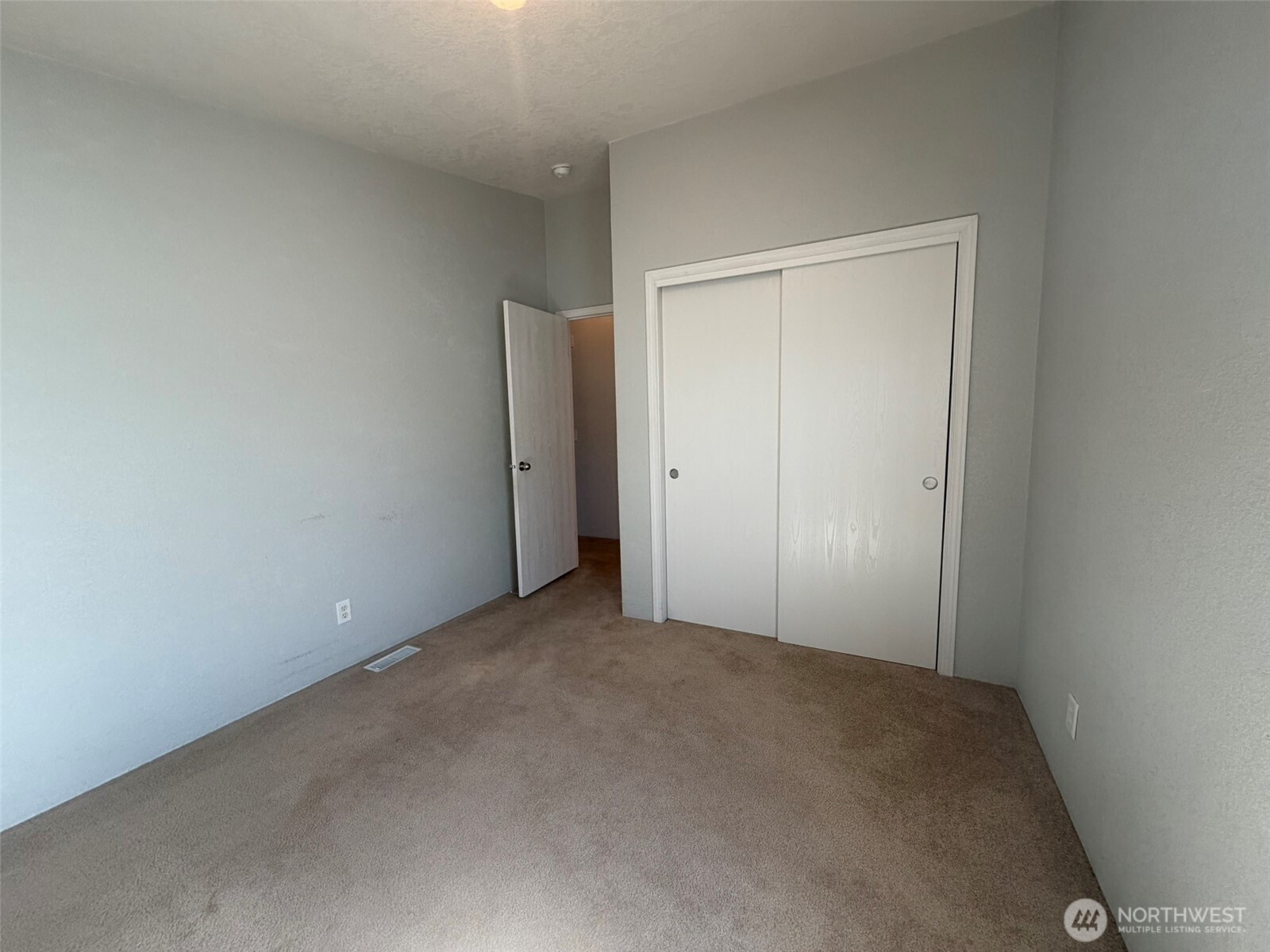804 Rambling Road Property Photo 31