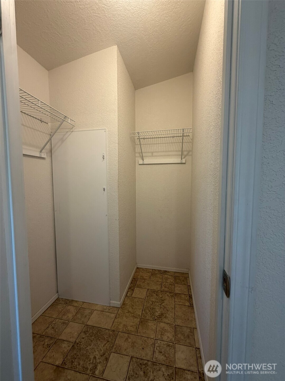 804 Rambling Road Property Photo 34