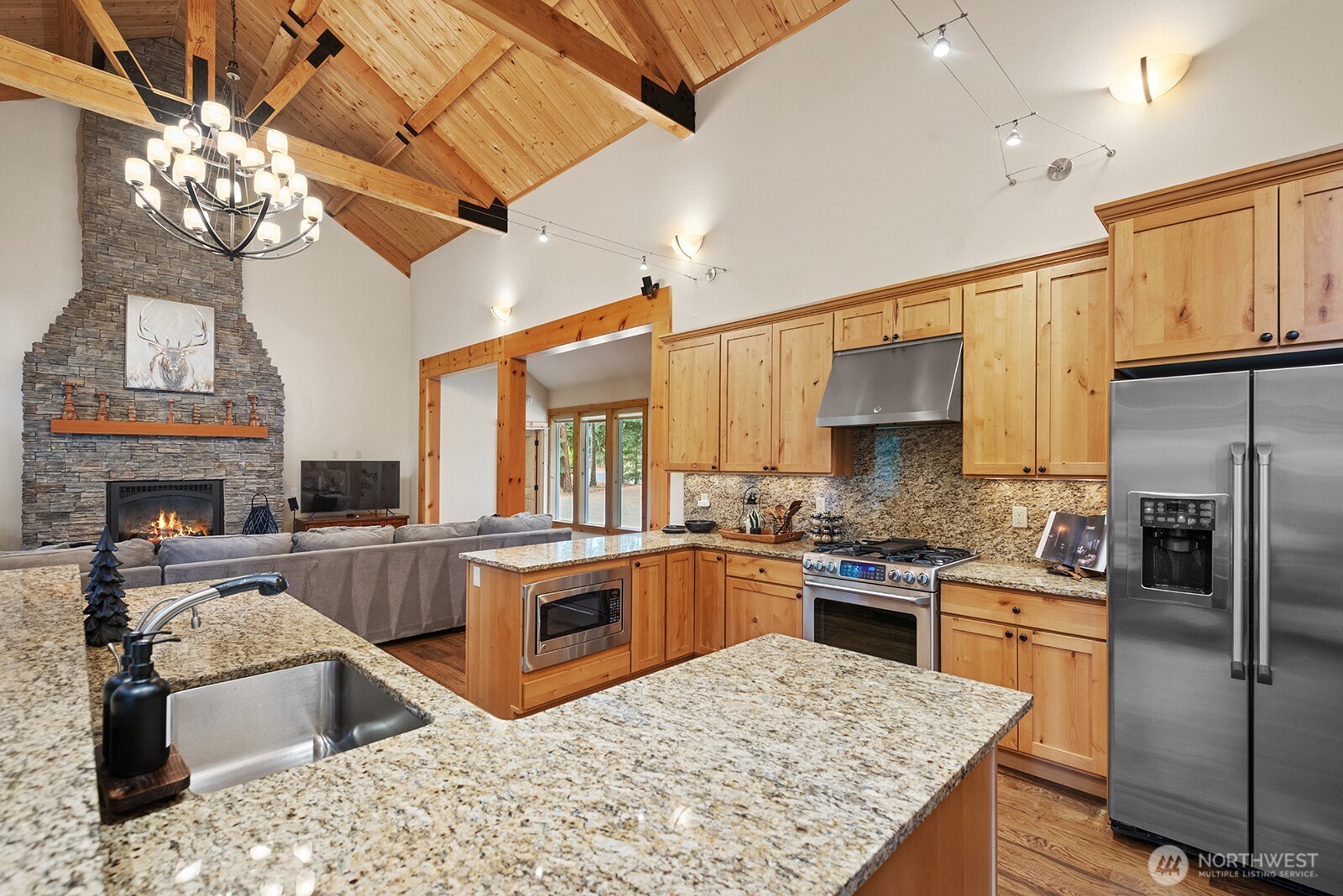 560 Evergreen Valley Loop Property Photo 6