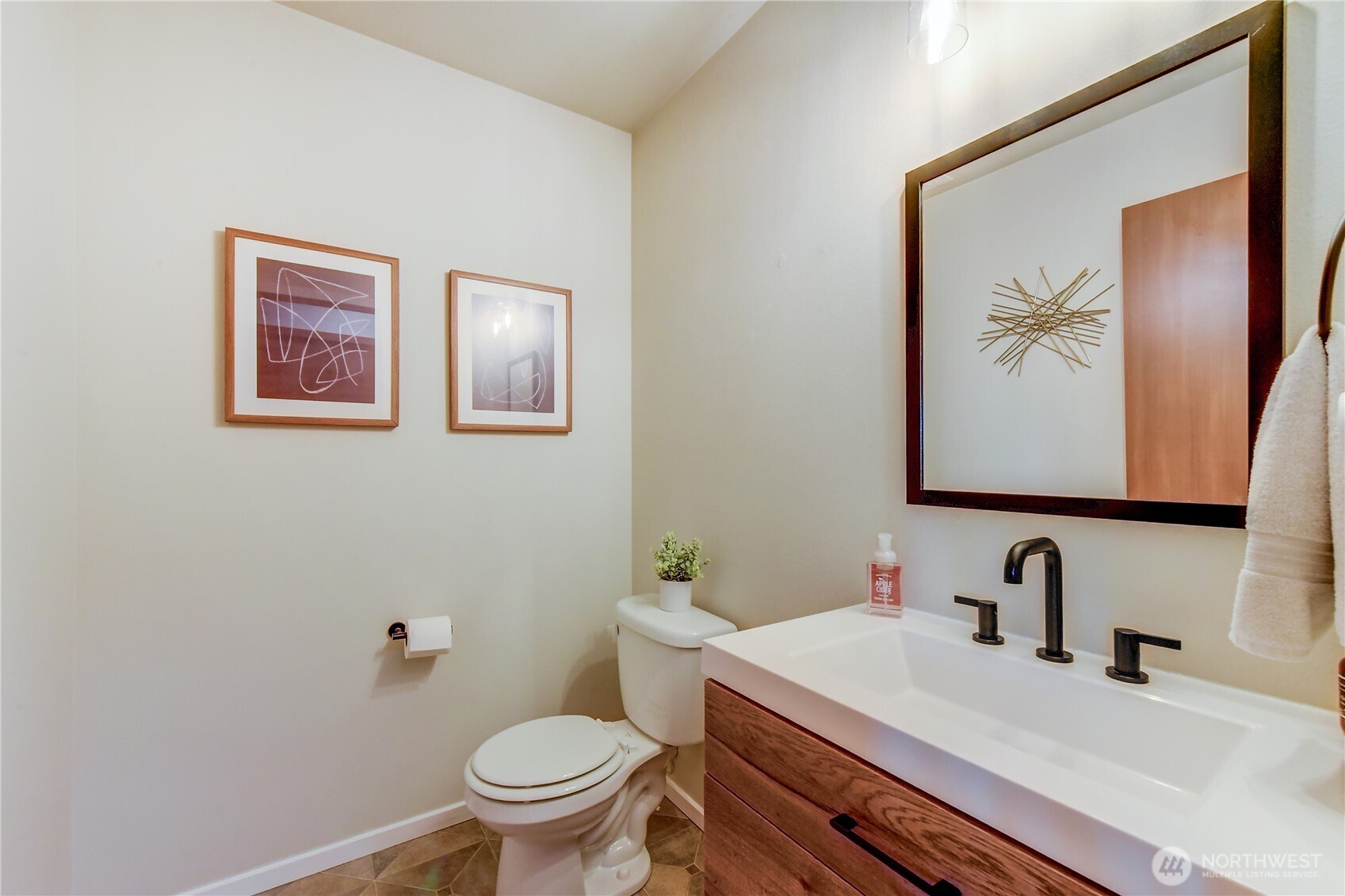 1725 73rd Avenue Property Photo 18
