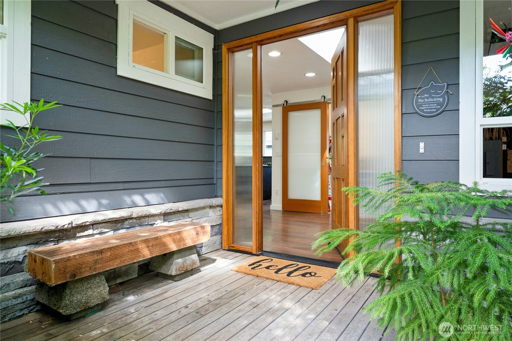 6910 62nd Drive Property Photo 3