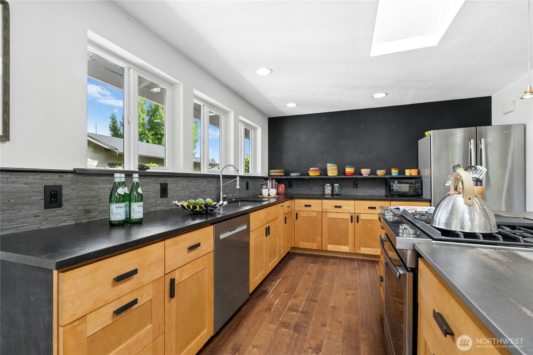 6910 62nd Drive Property Photo 13