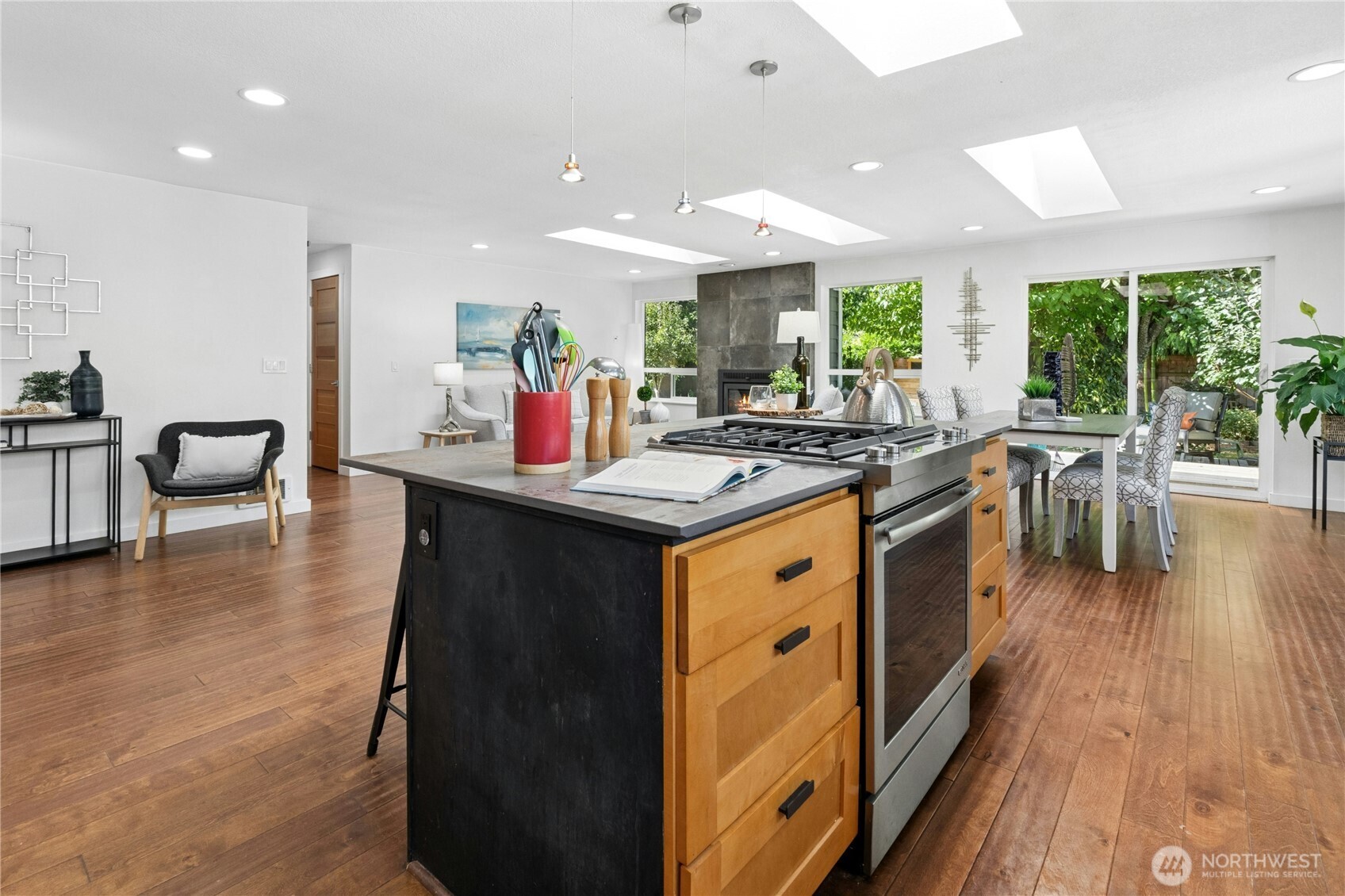 6910 62nd Drive Property Photo 15