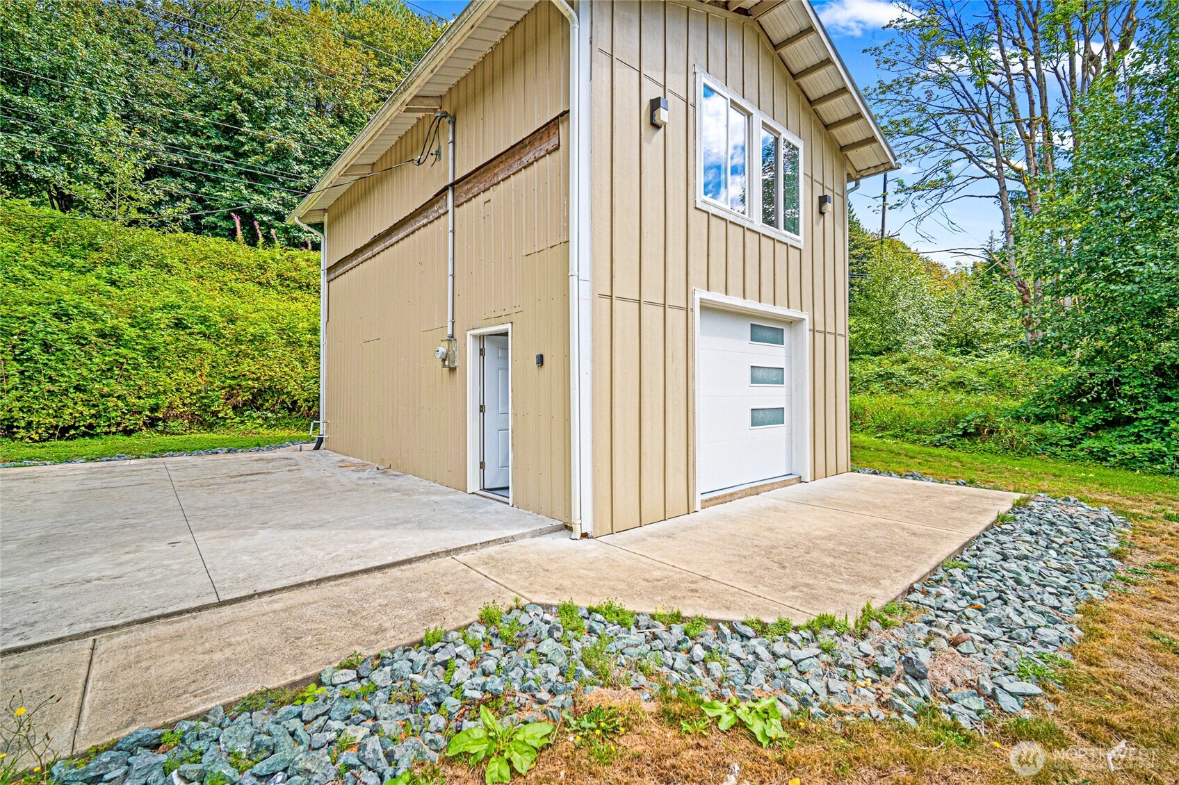 307 Pacific Highway Property Photo 3