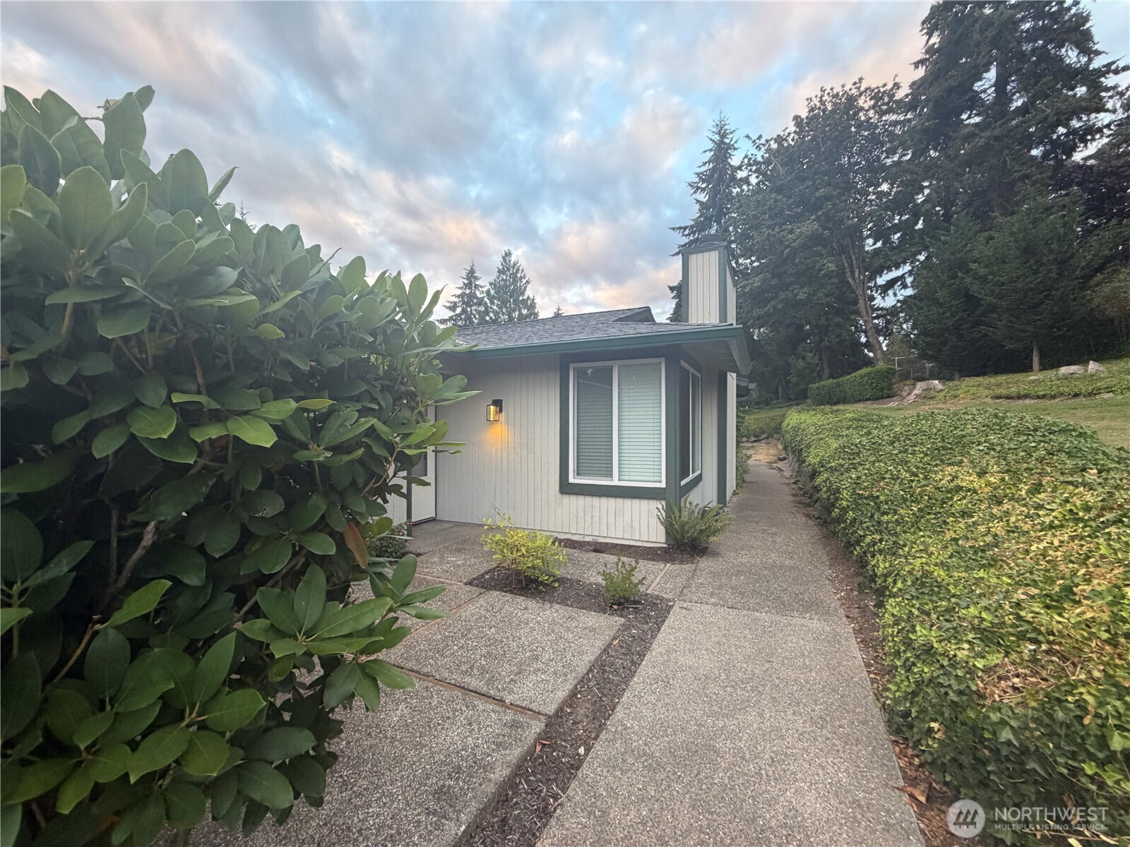 516 S 325th Street 20h Property Photo 2