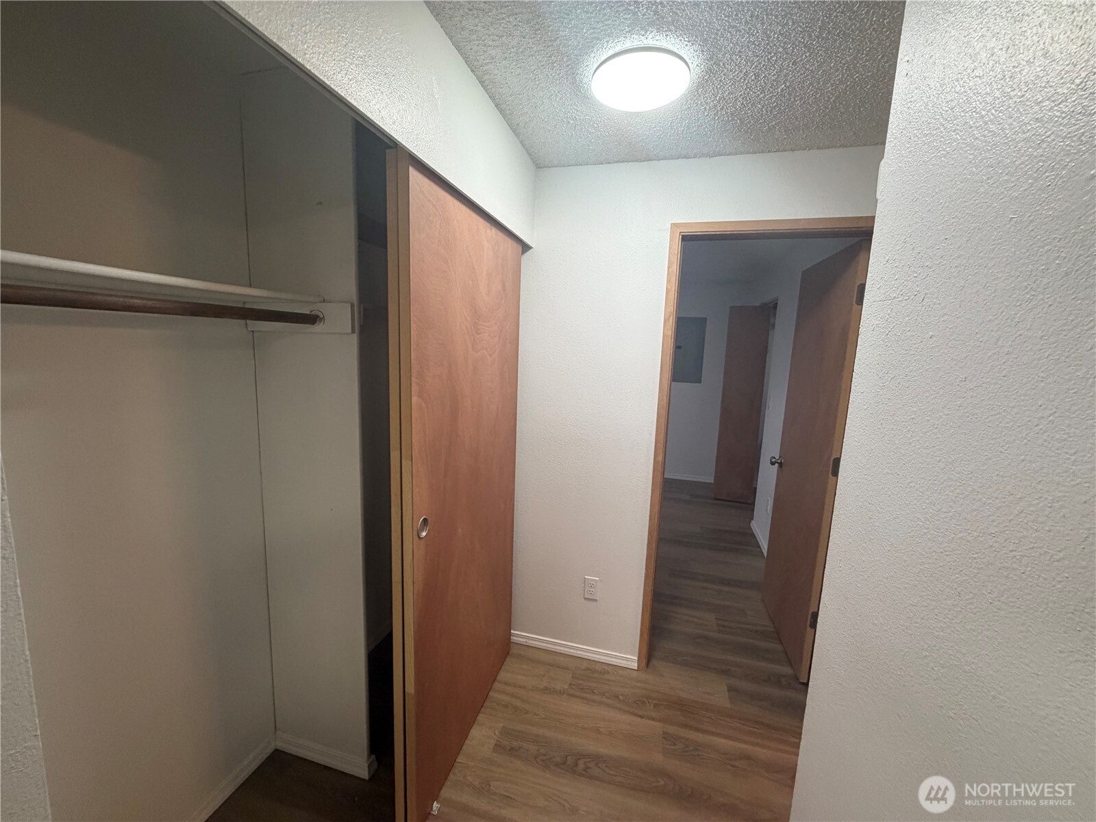 516 S 325th Street 20h Property Photo 8