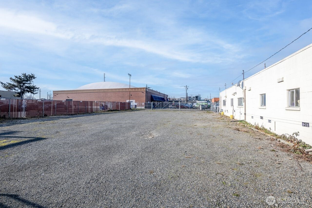 321 State Avenue Property Photo 9