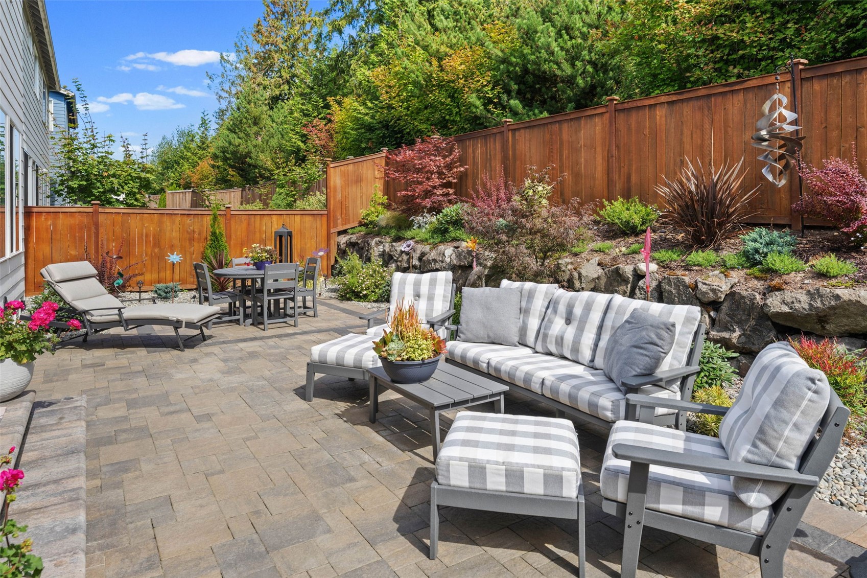 10681 Echo Rock Place Property Photo 21