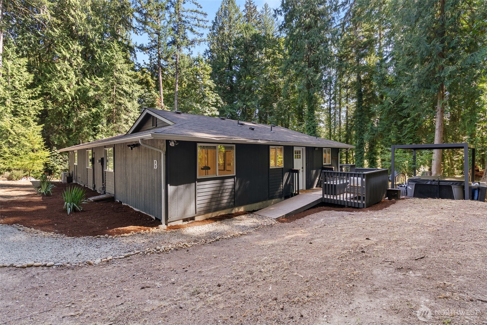 8306 94th Street A & B Property Photo 1