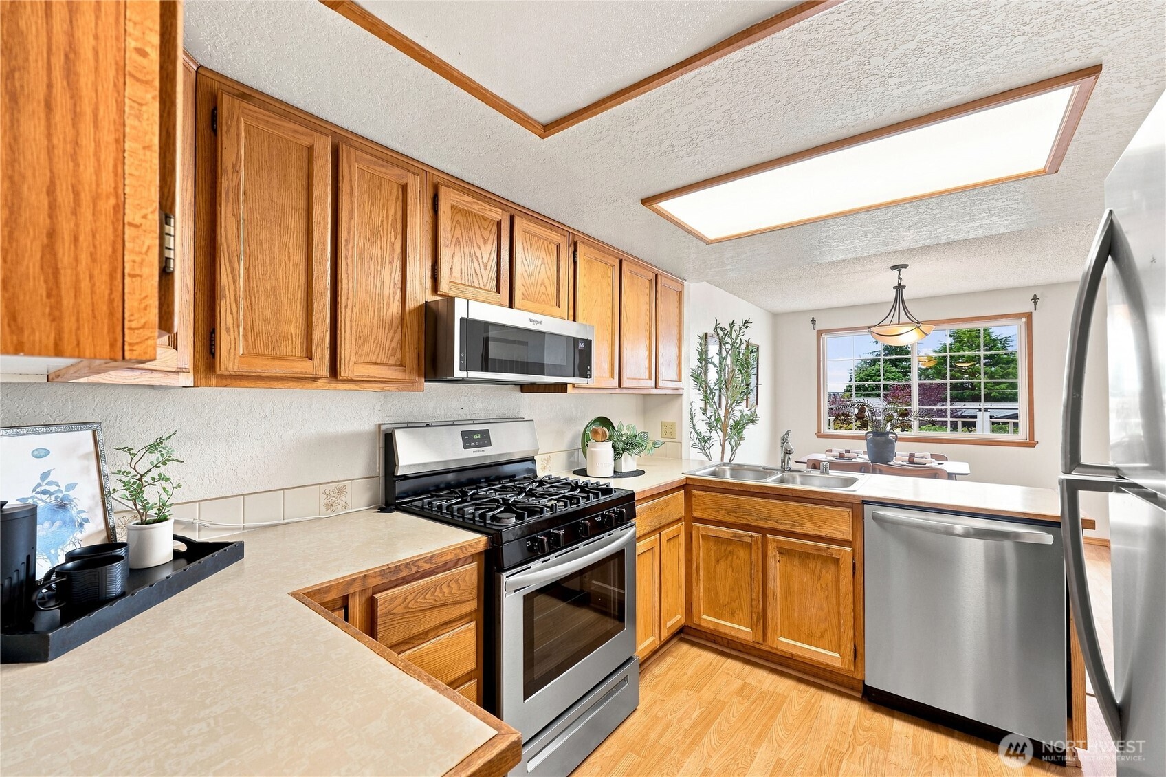 442 E 31st Street D3 Property Photo 11