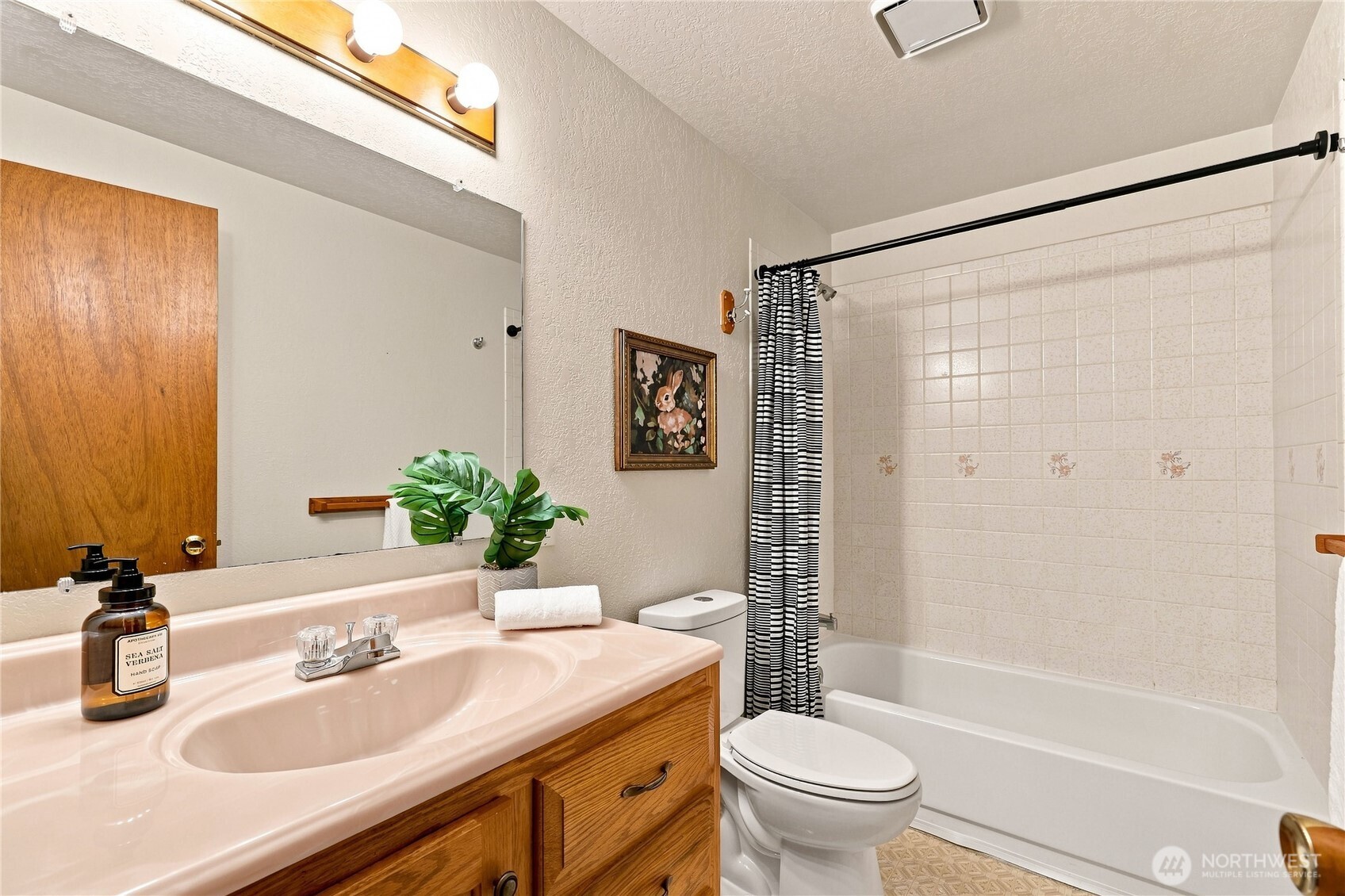 442 E 31st Street D3 Property Photo 27