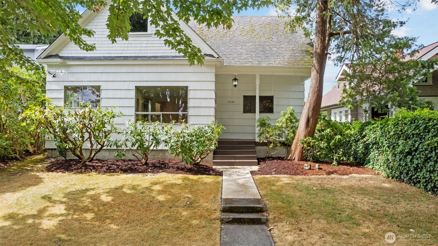 4334 S J Street Property Photo 3