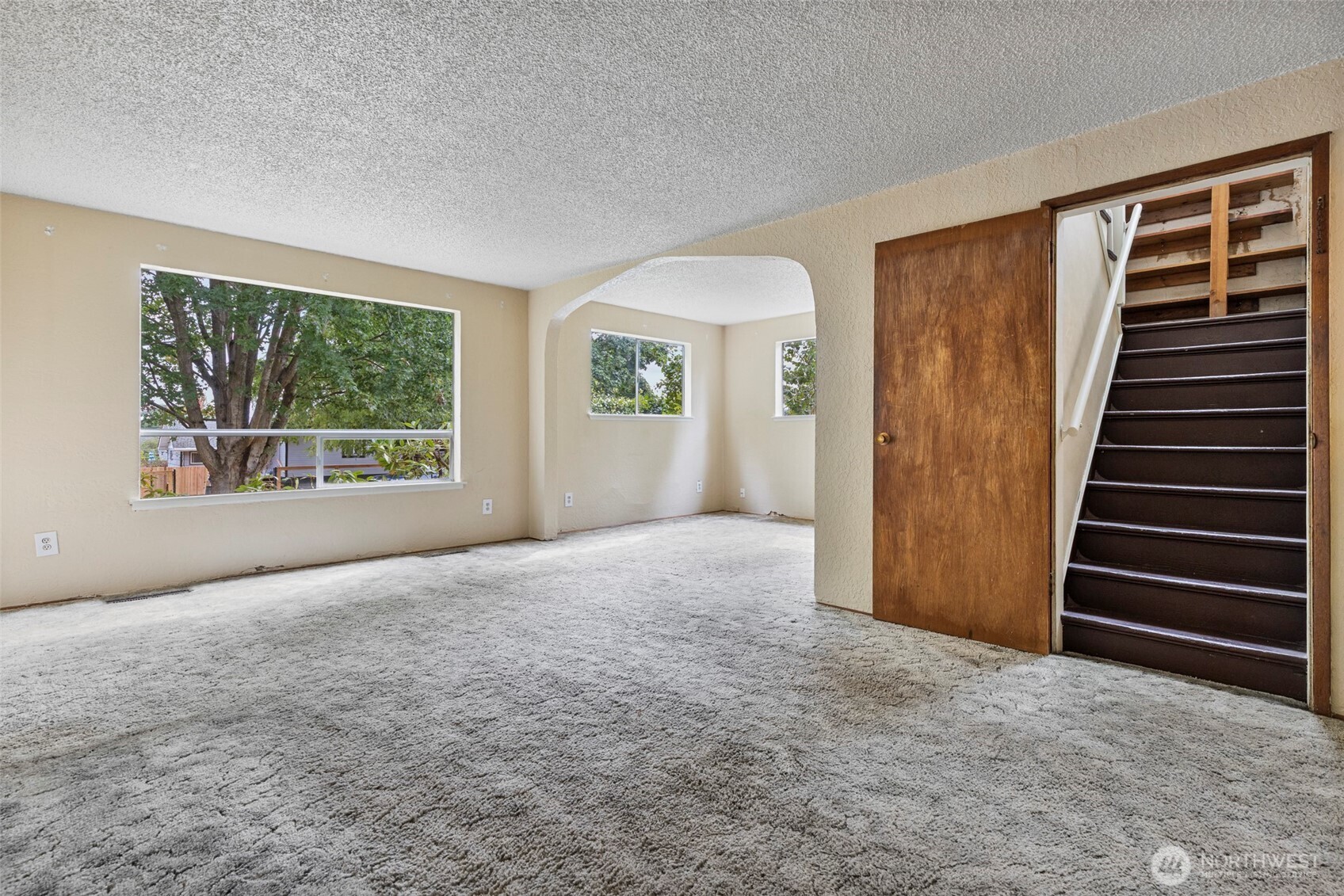 4334 S J Street Property Photo 6