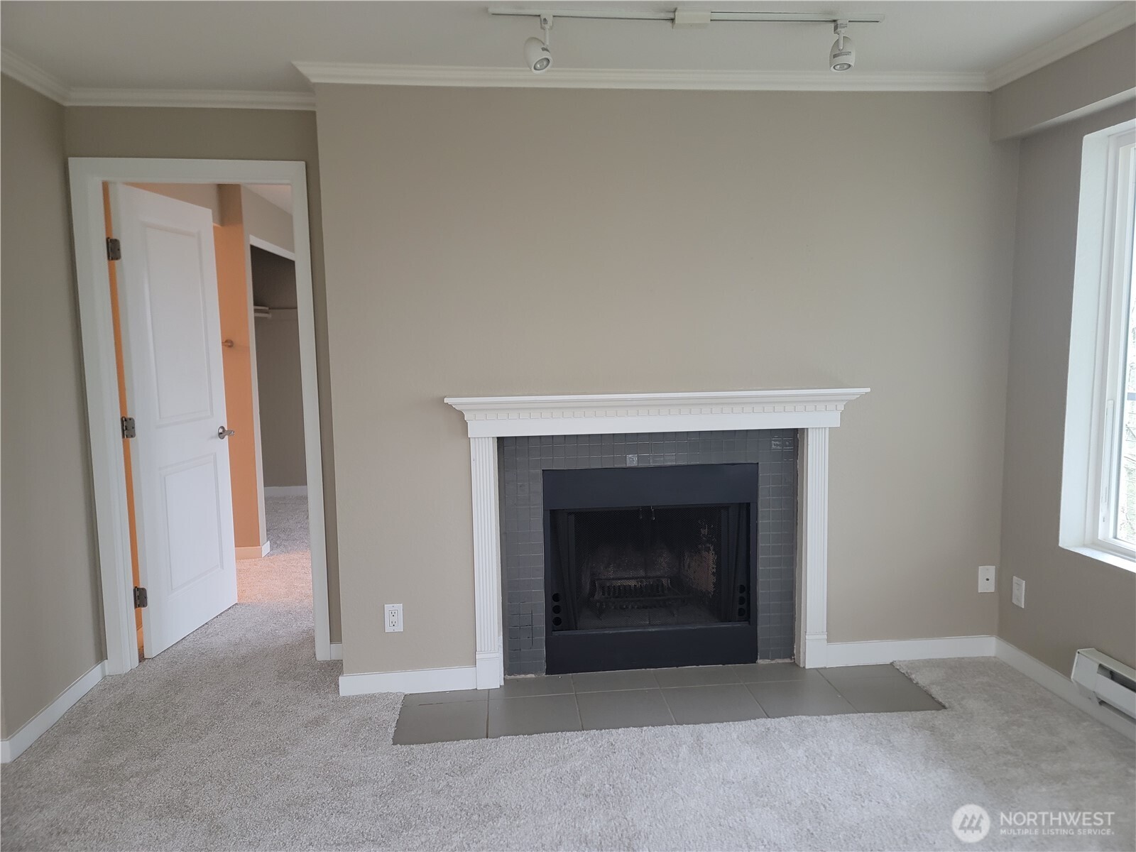 1311 S 12th Avenue C205 Property Photo 5