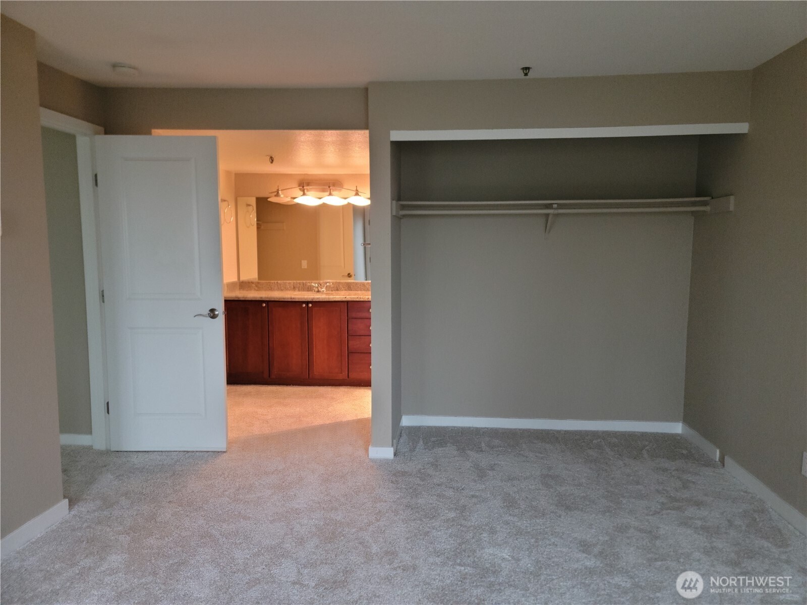 1311 S 12th Avenue C205 Property Photo 12