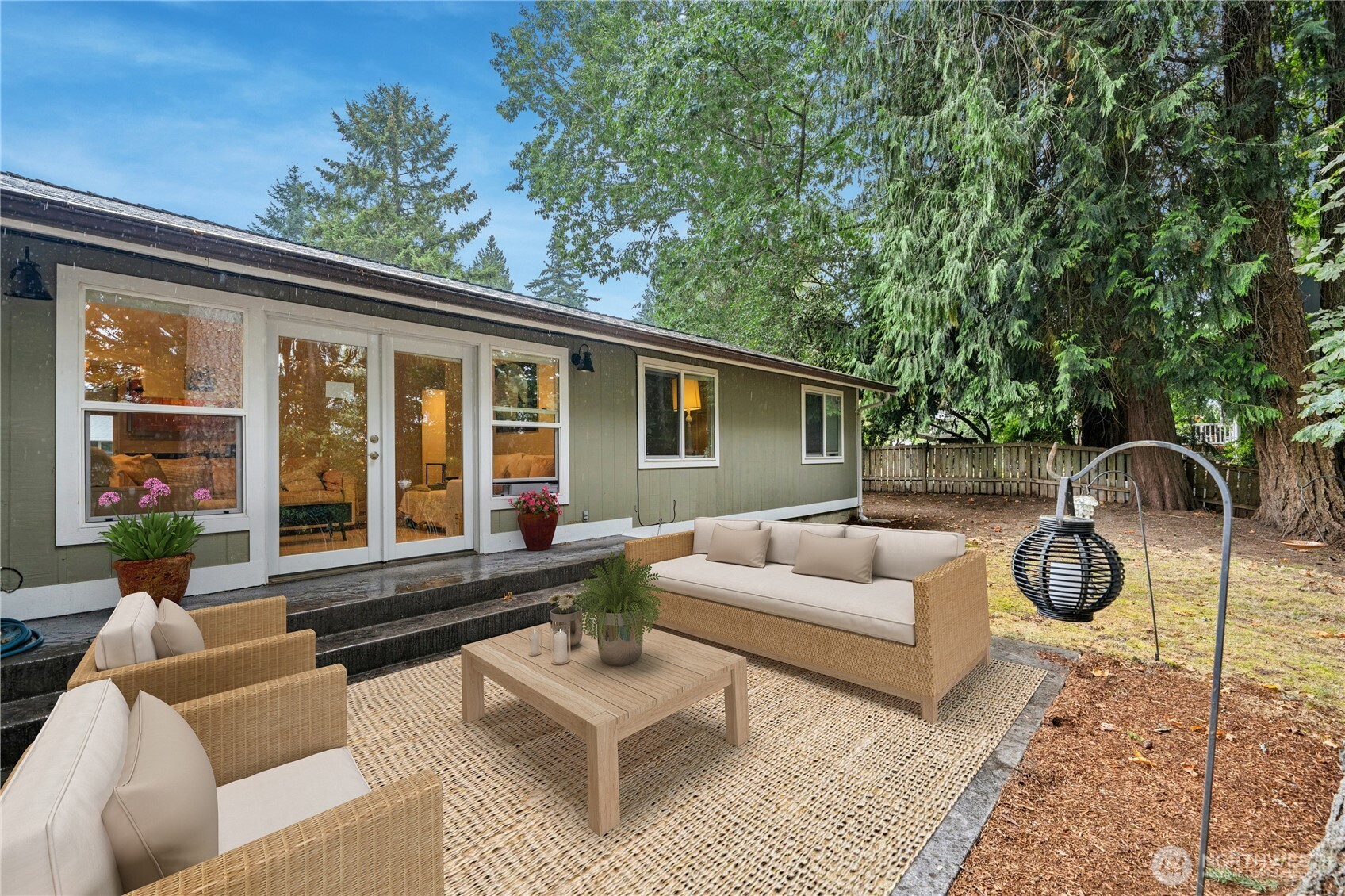 21013 60th Place Property Photo 9