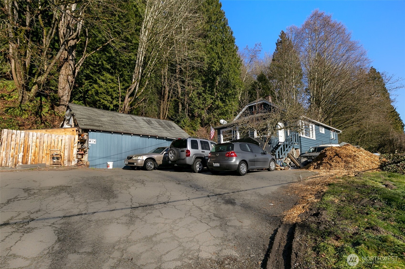 8109 Avondale Way Property Photo 2
