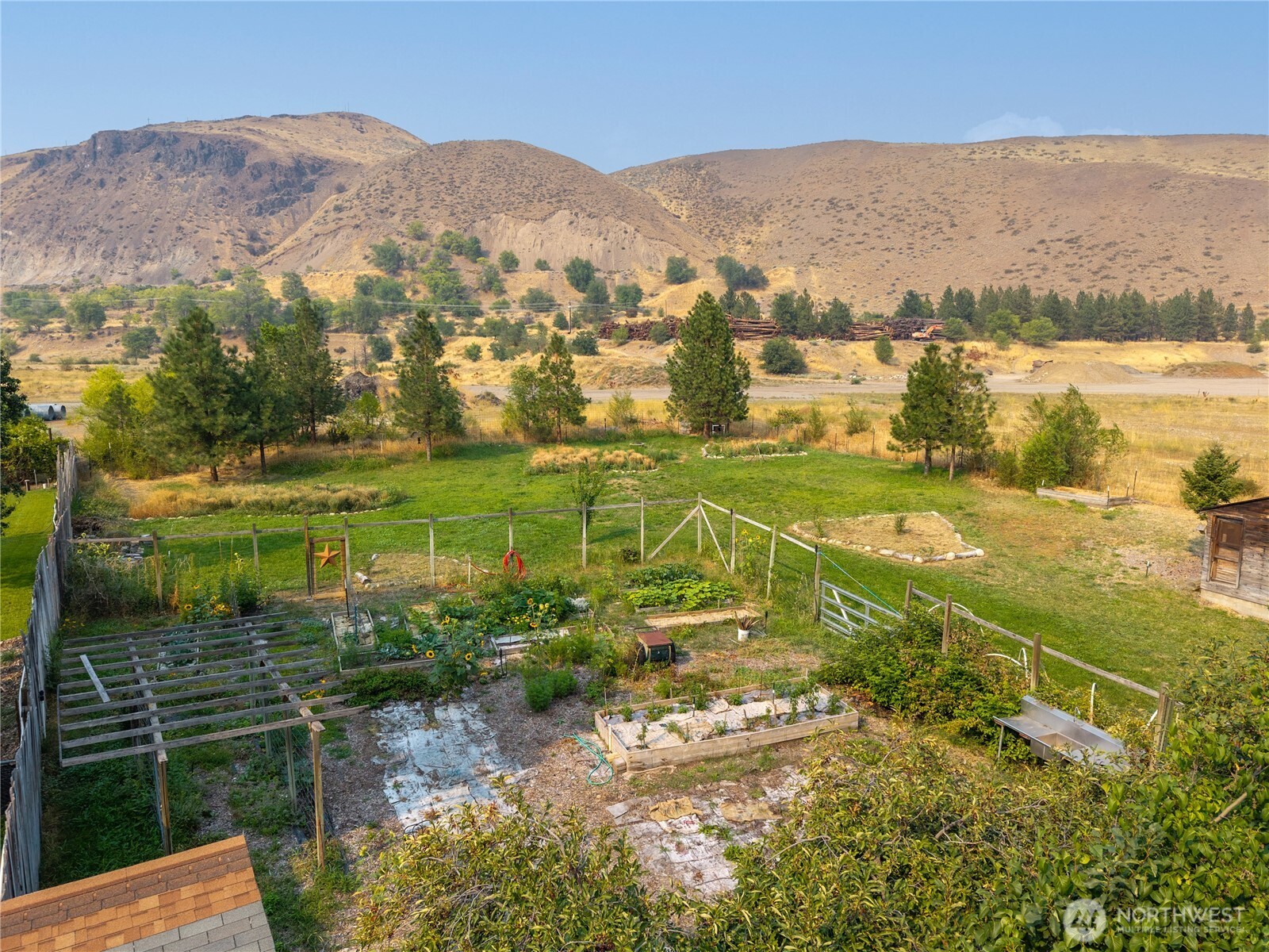 1102 Methow Valley Highway Property Photo 35