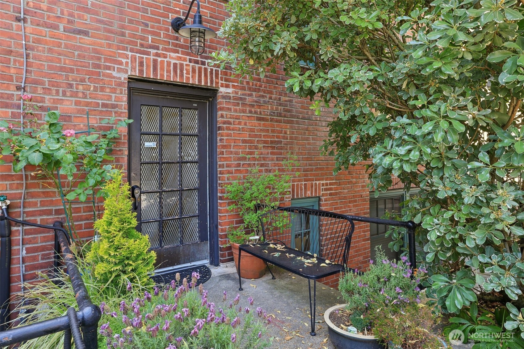 408 Bellevue Avenue 206 Property Photo 15