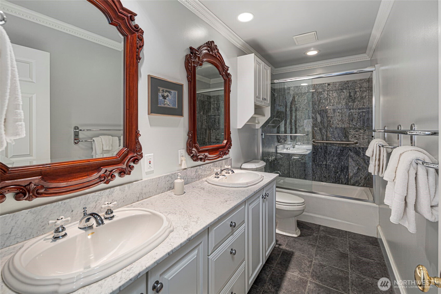 450 Warbass Way Property Photo 30