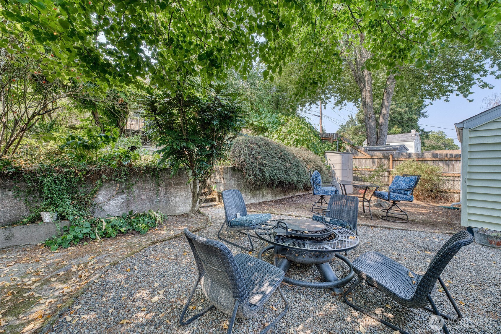2525 Veldee Avenue Property Photo 18