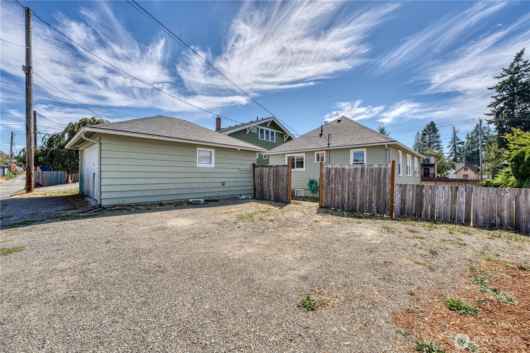 1908 Burwell St Property Photo 25