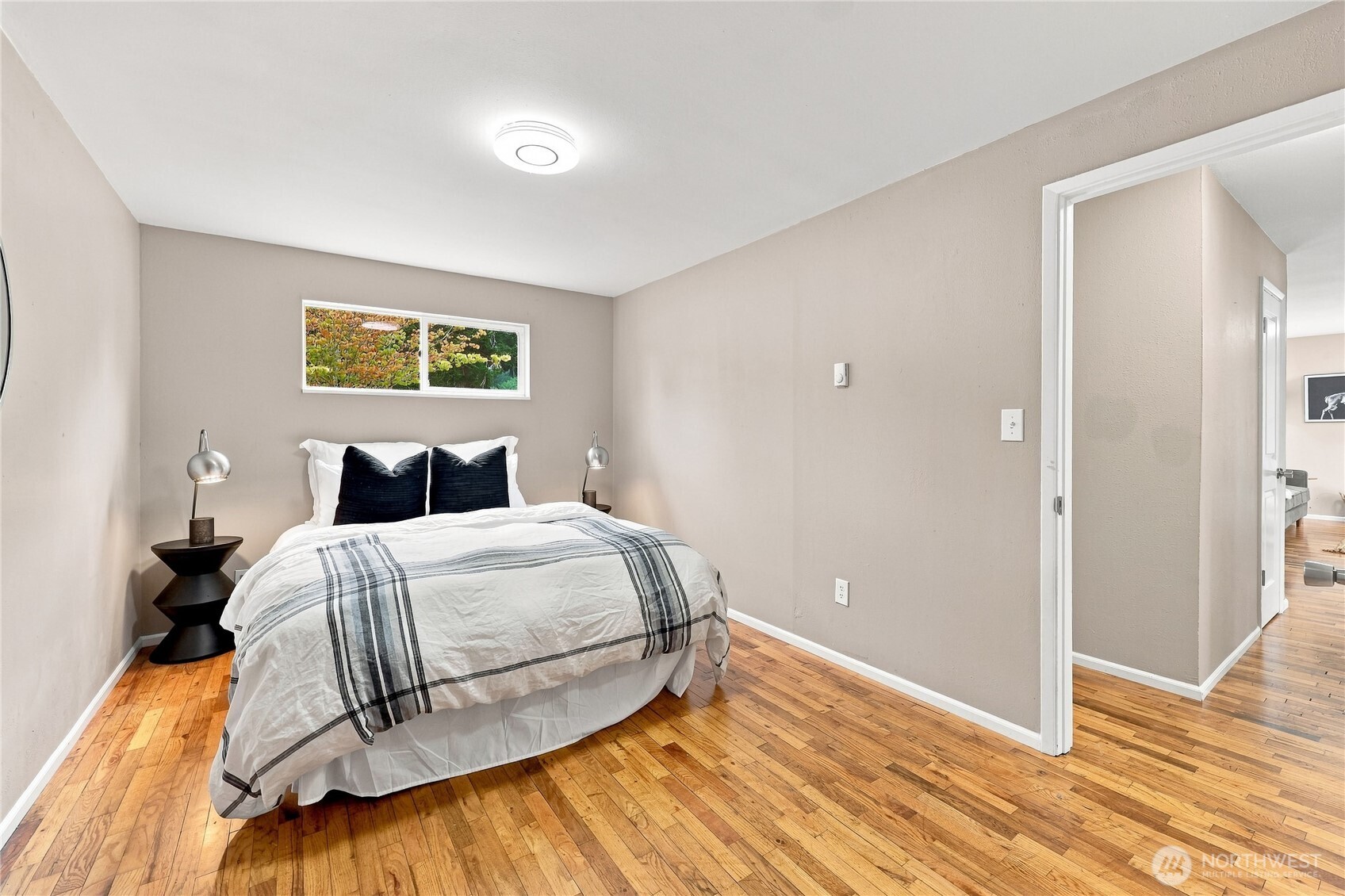 4975 Johnson Street Property Photo 18