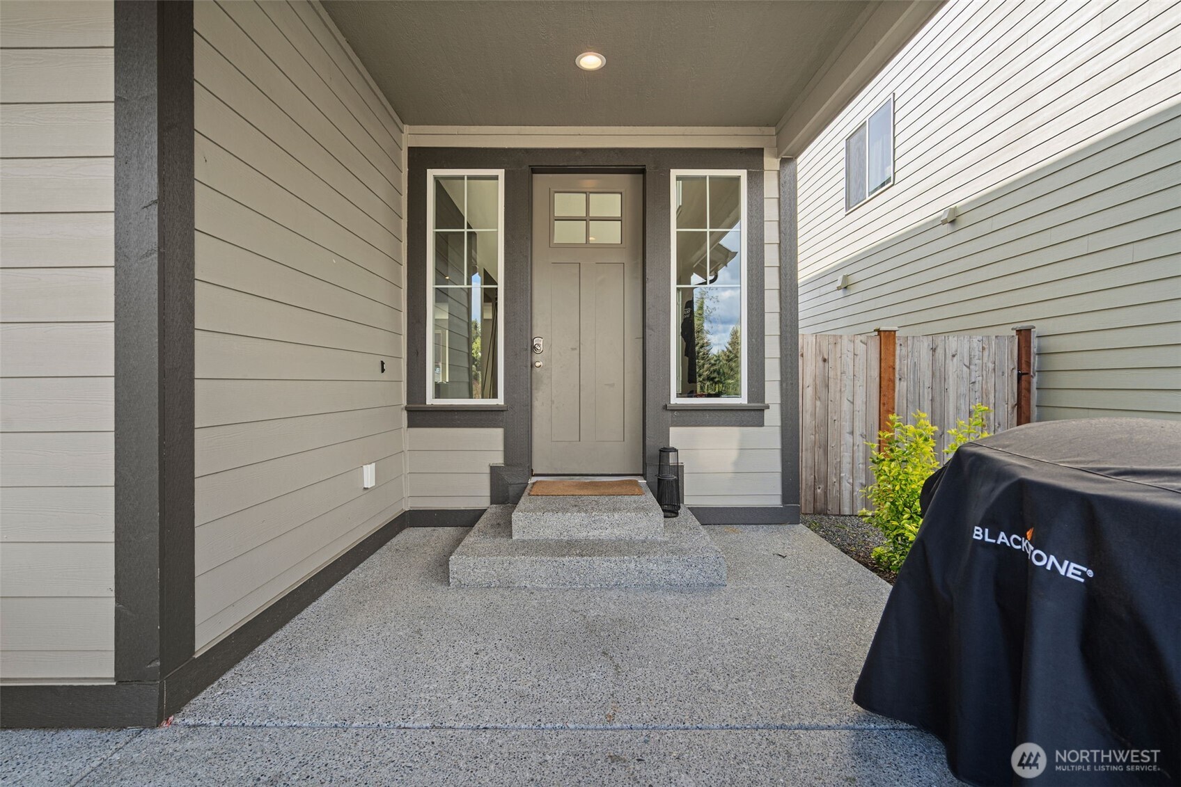 6653 Percy Lane Property Photo 3
