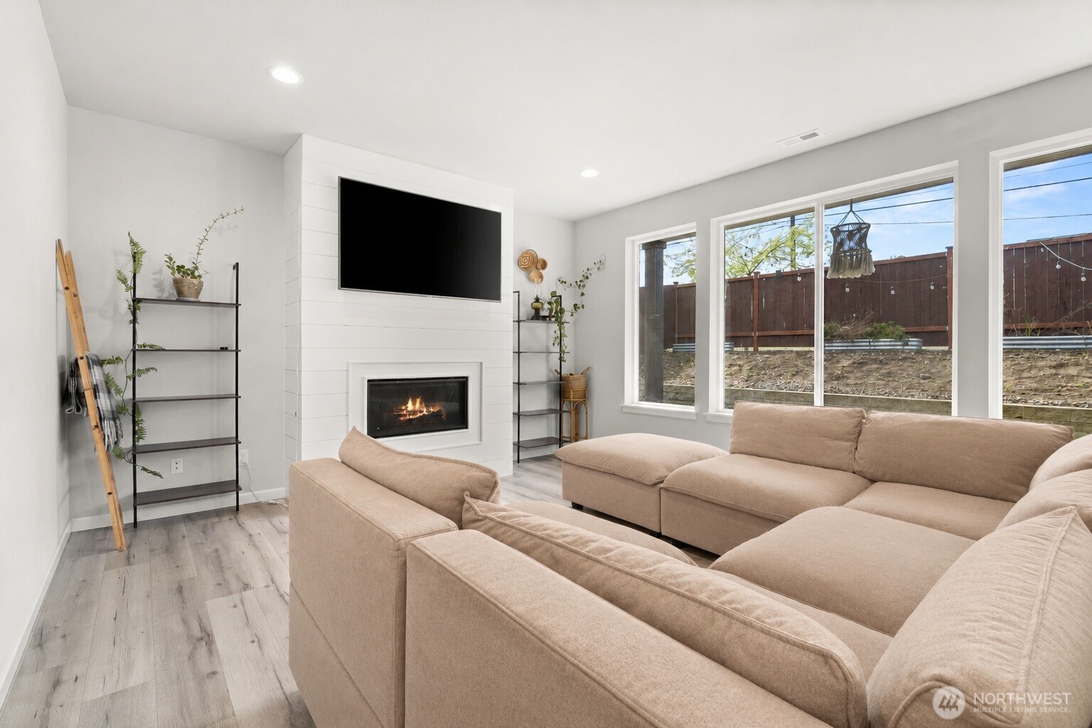 6653 Percy Lane Property Photo 7