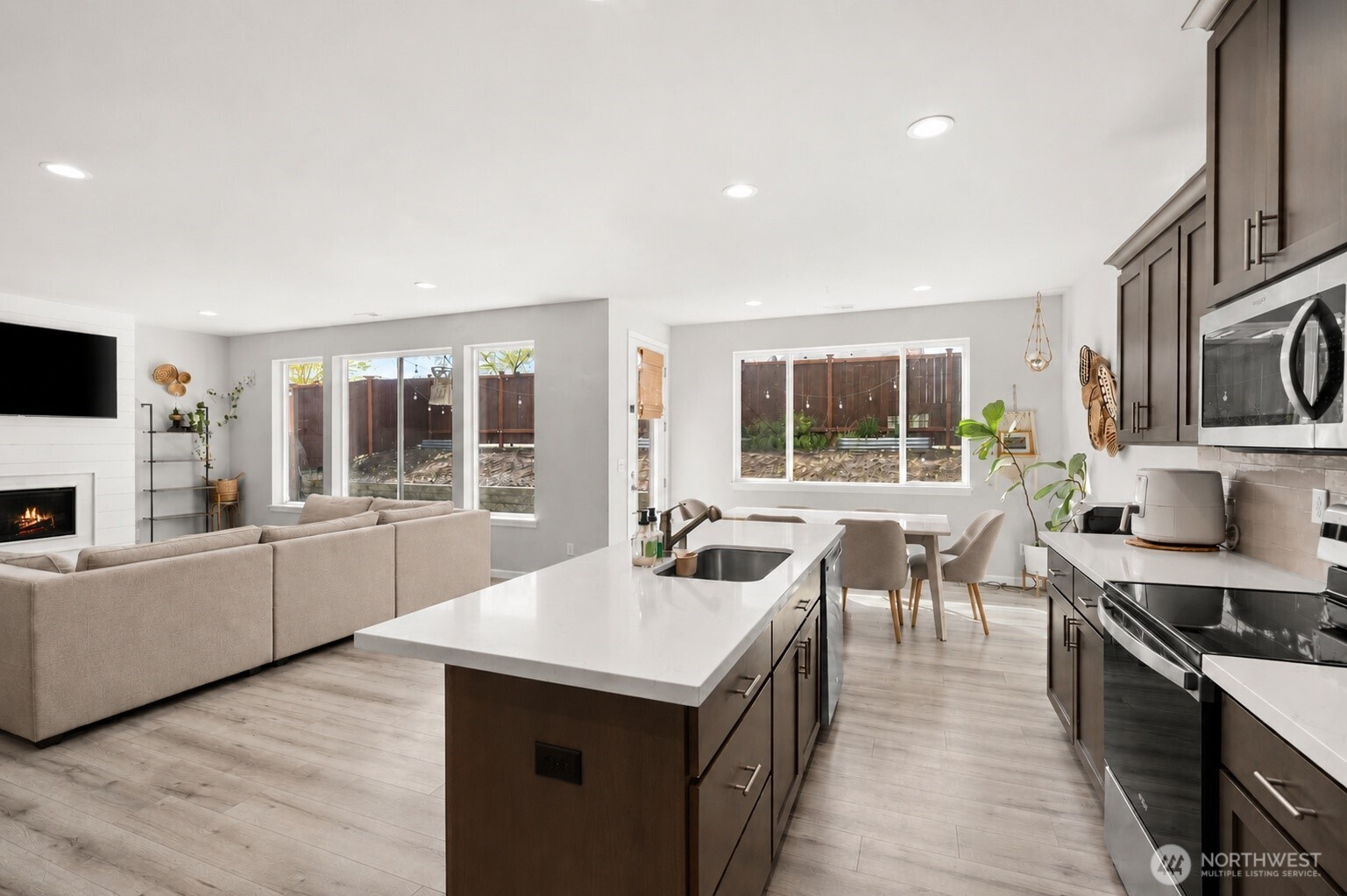 6653 Percy Lane Property Photo 12