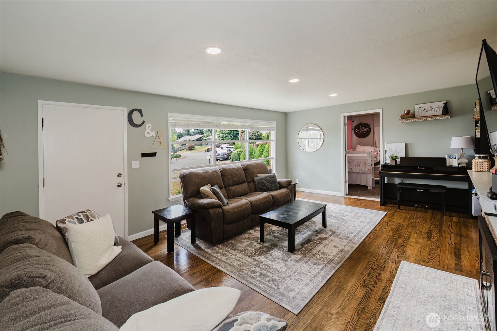 2122 Ne Sunrise Drive Property Photo 6