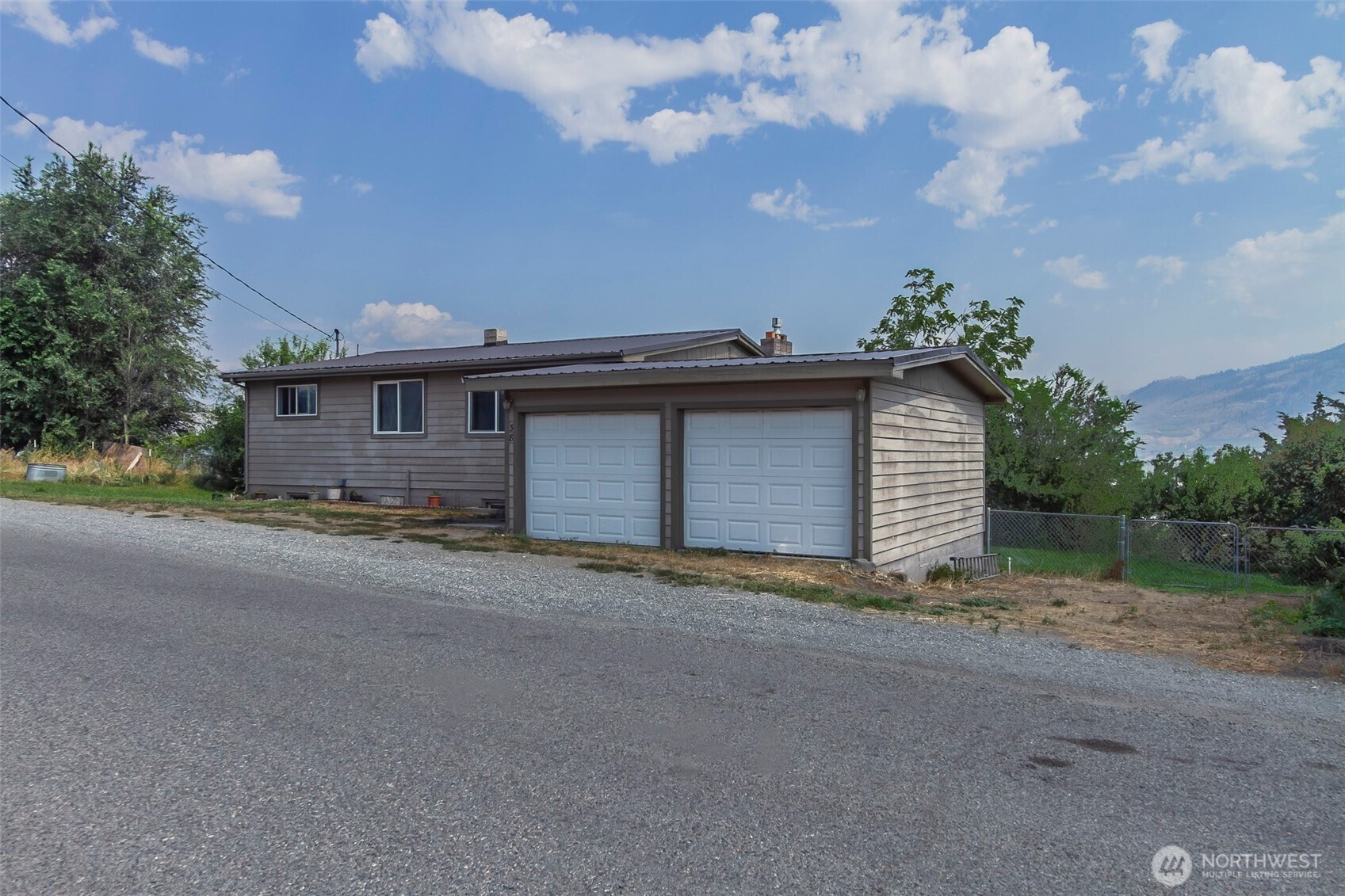 38 Hart Road Property Photo 4
