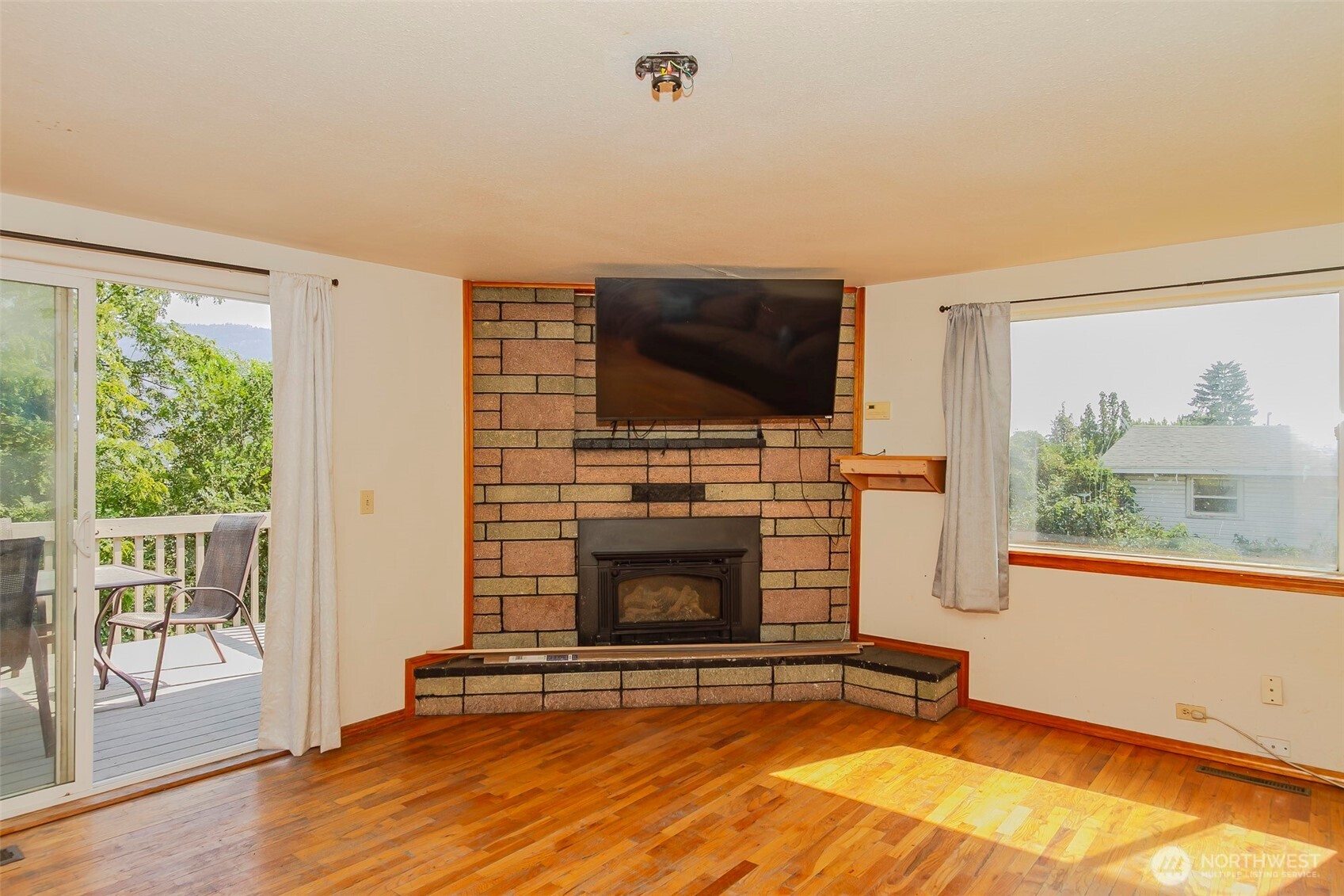 38 Hart Road Property Photo 9