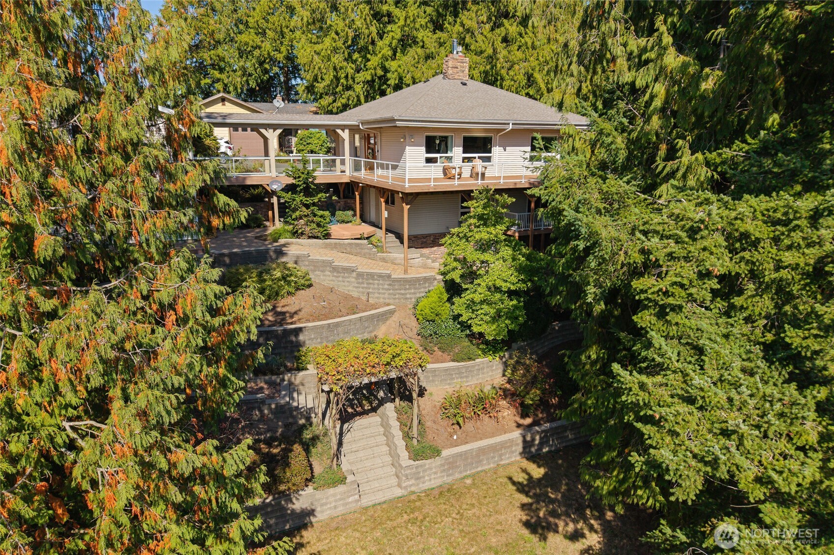 555 E Hemmi Road Property Photo 2
