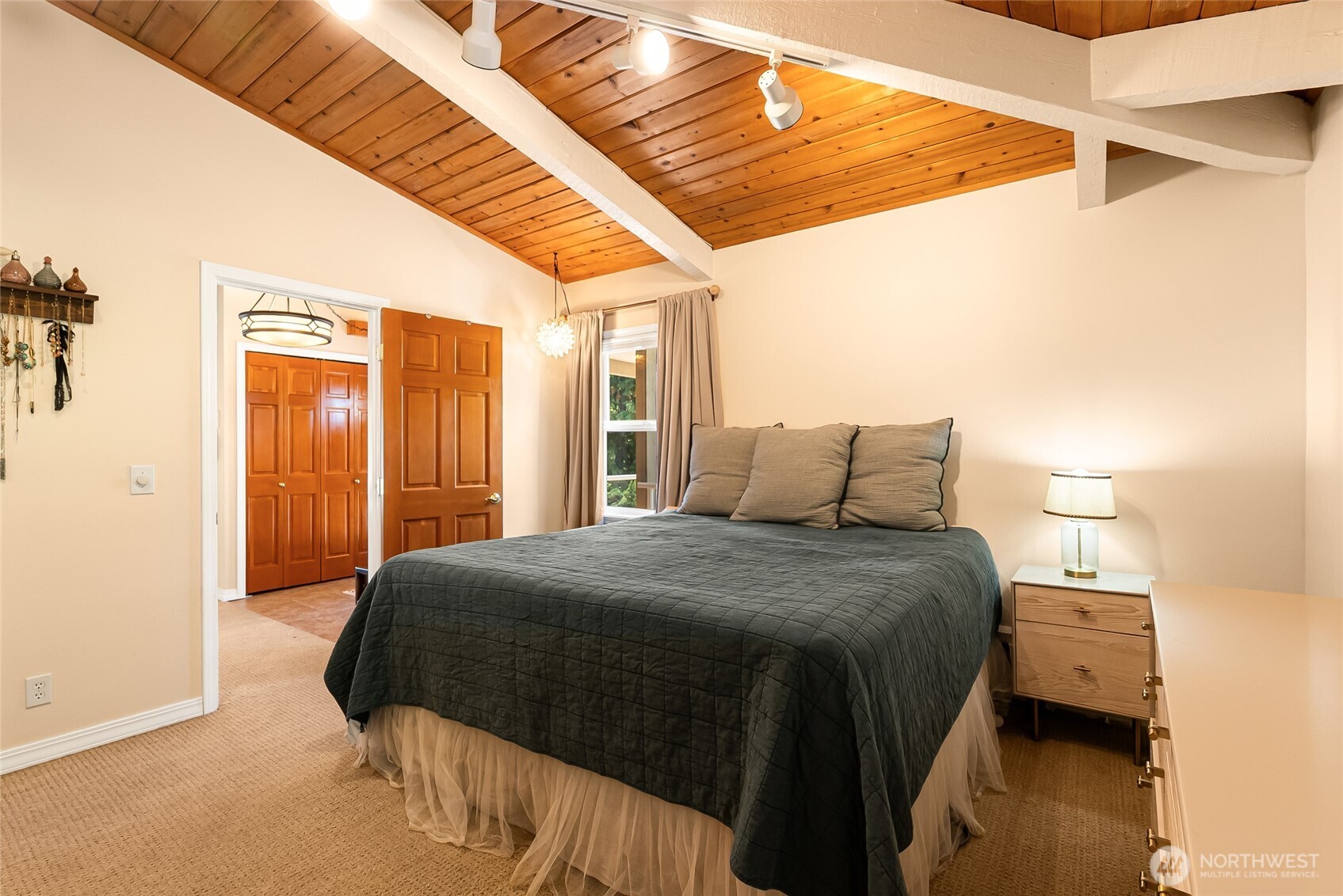 555 E Hemmi Road Property Photo 15