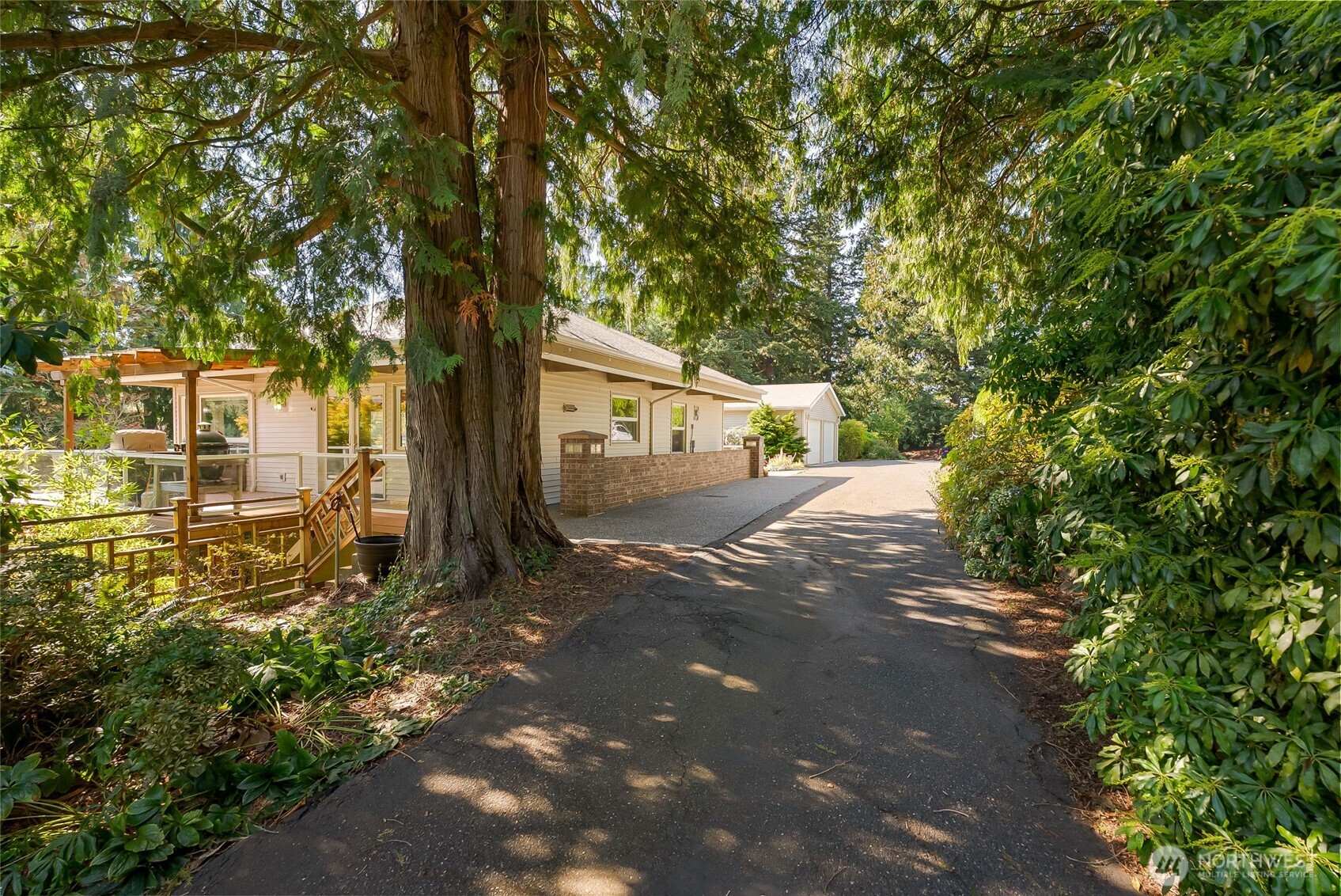 555 E Hemmi Road Property Photo 37