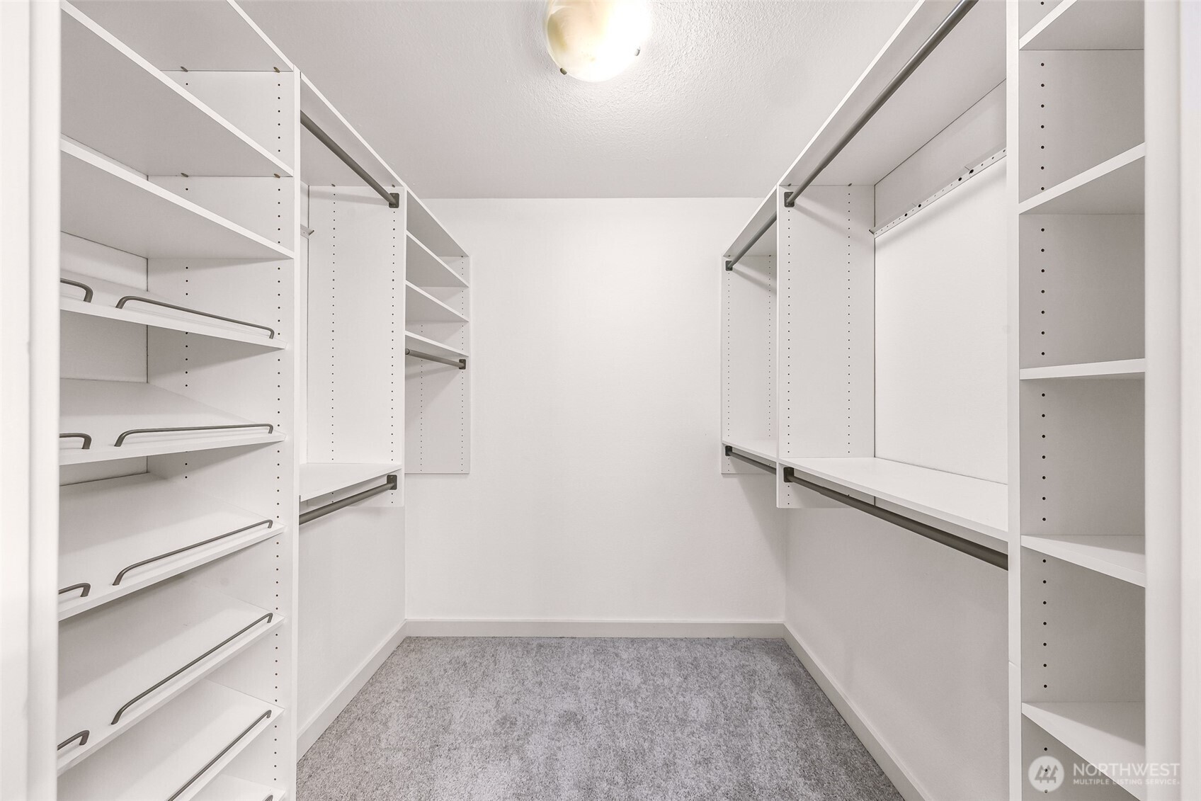 24124 Ne 6th Place Property Photo 10