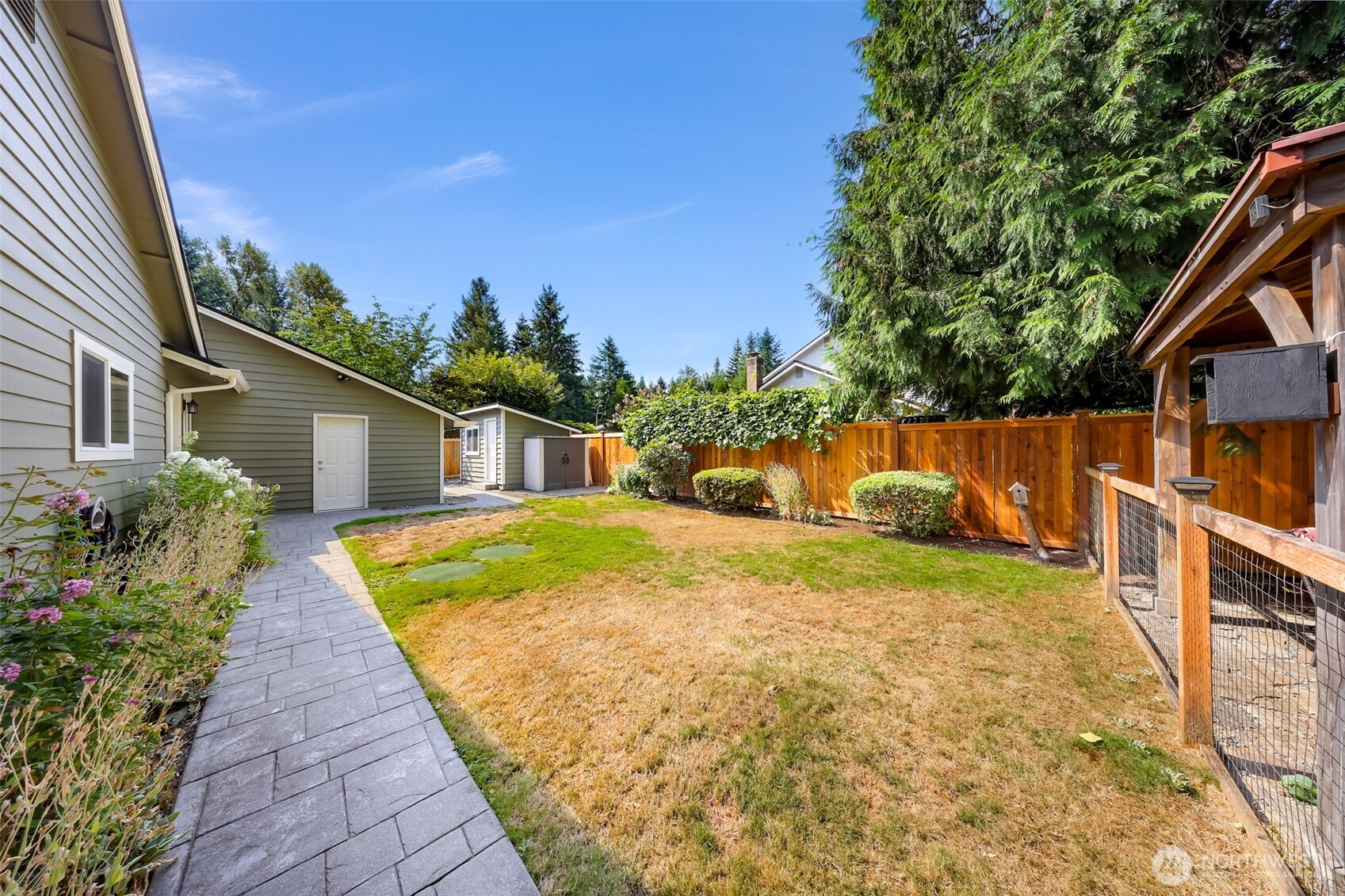 24124 Ne 6th Place Property Photo 15