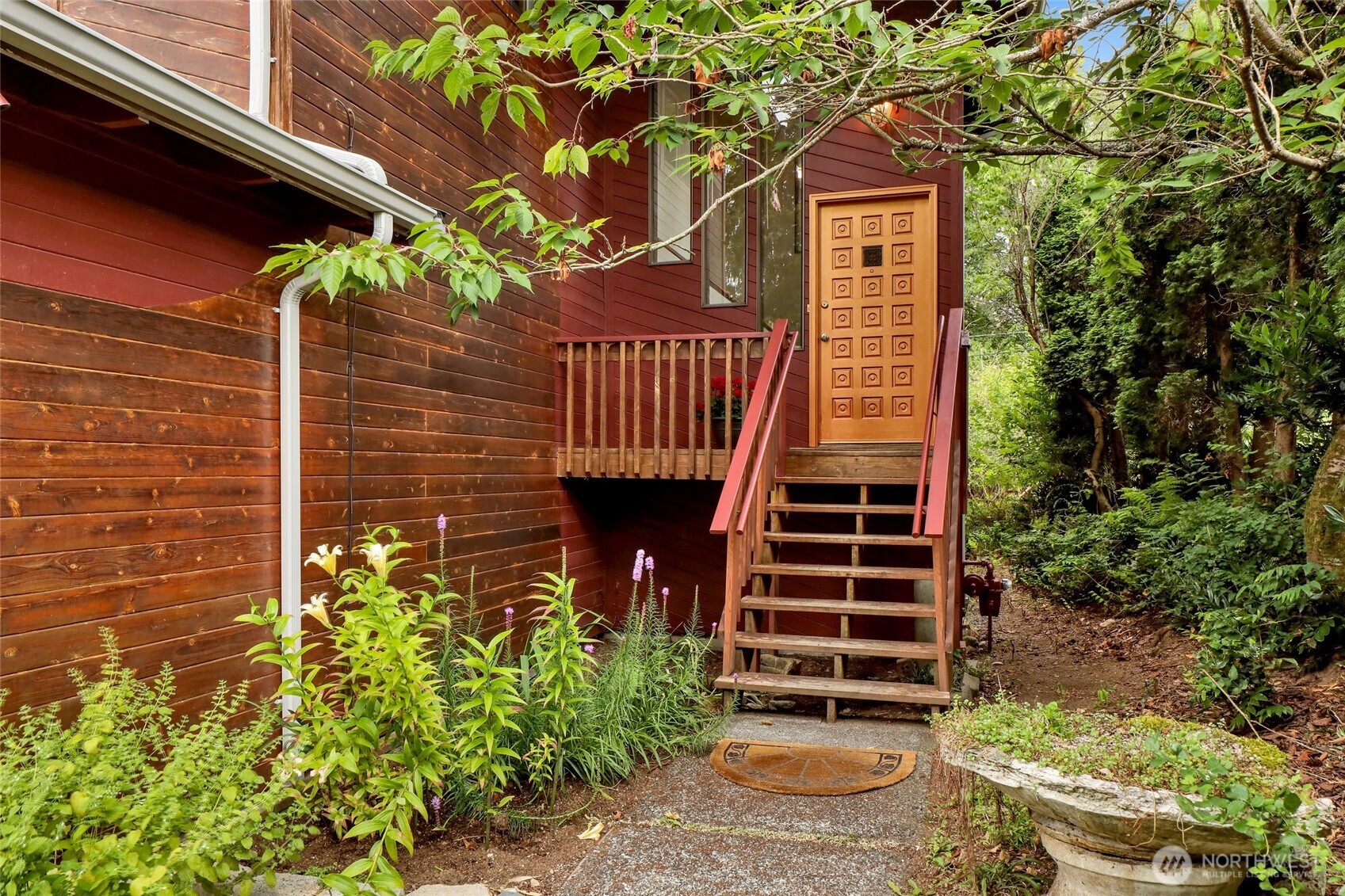 1225 Verona Street Property Photo 5