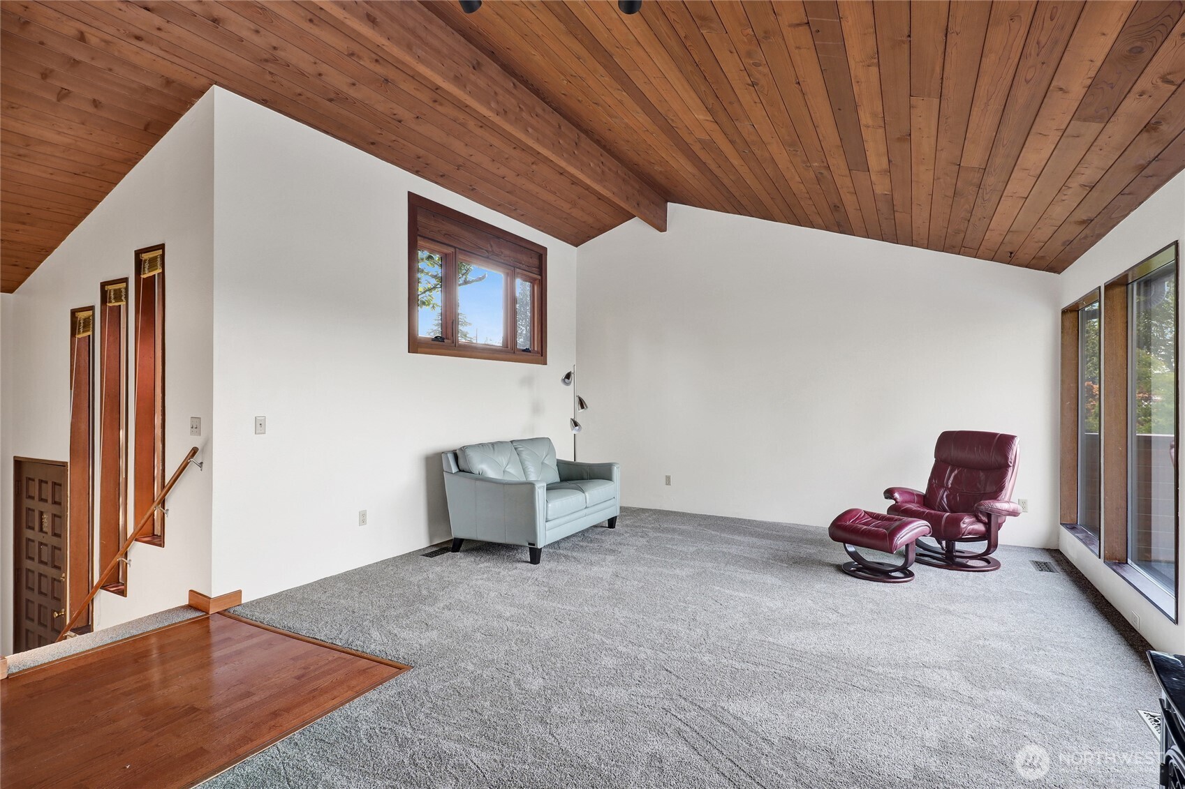 1225 Verona Street Property Photo 8