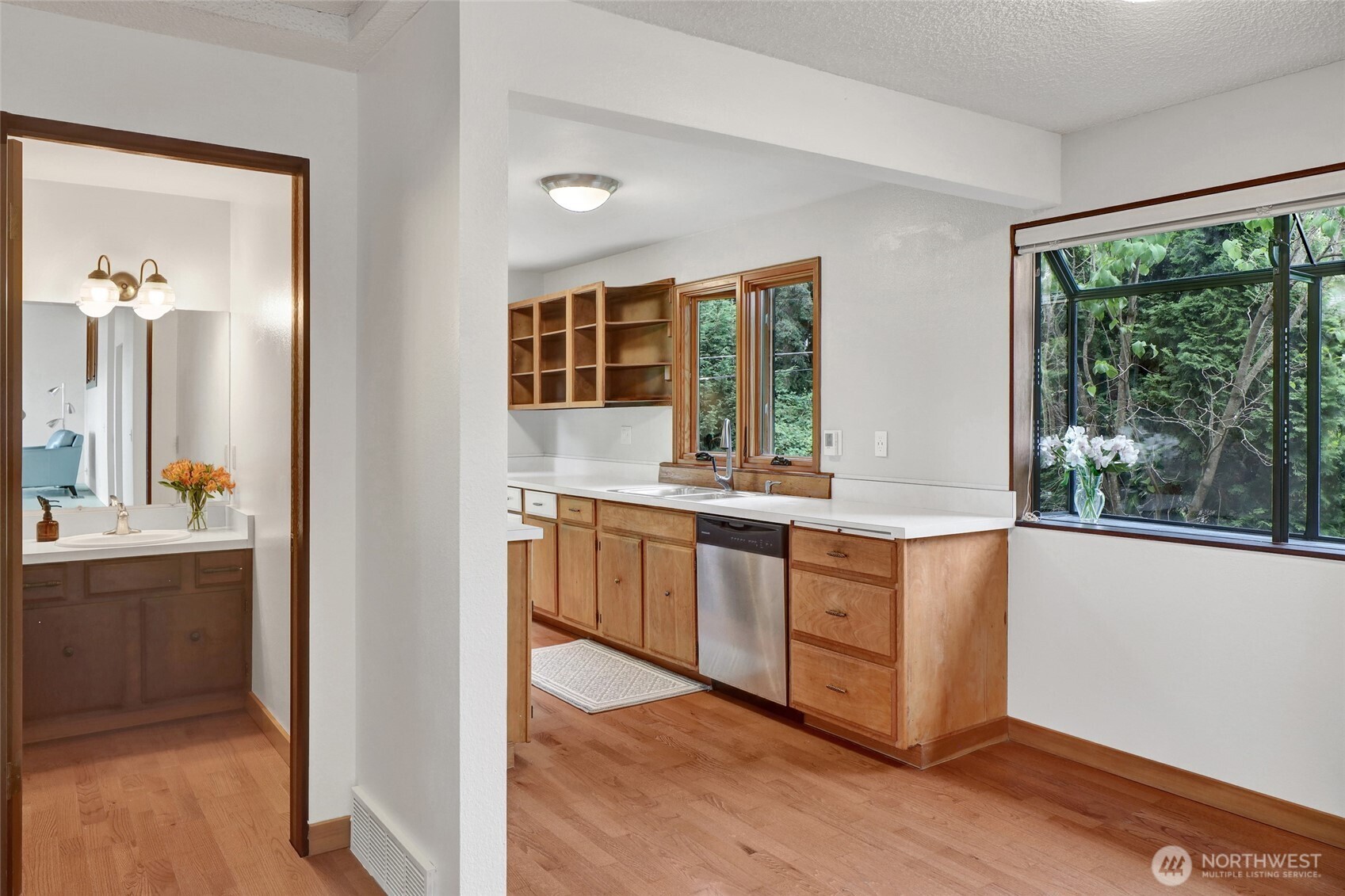 1225 Verona Street Property Photo 16