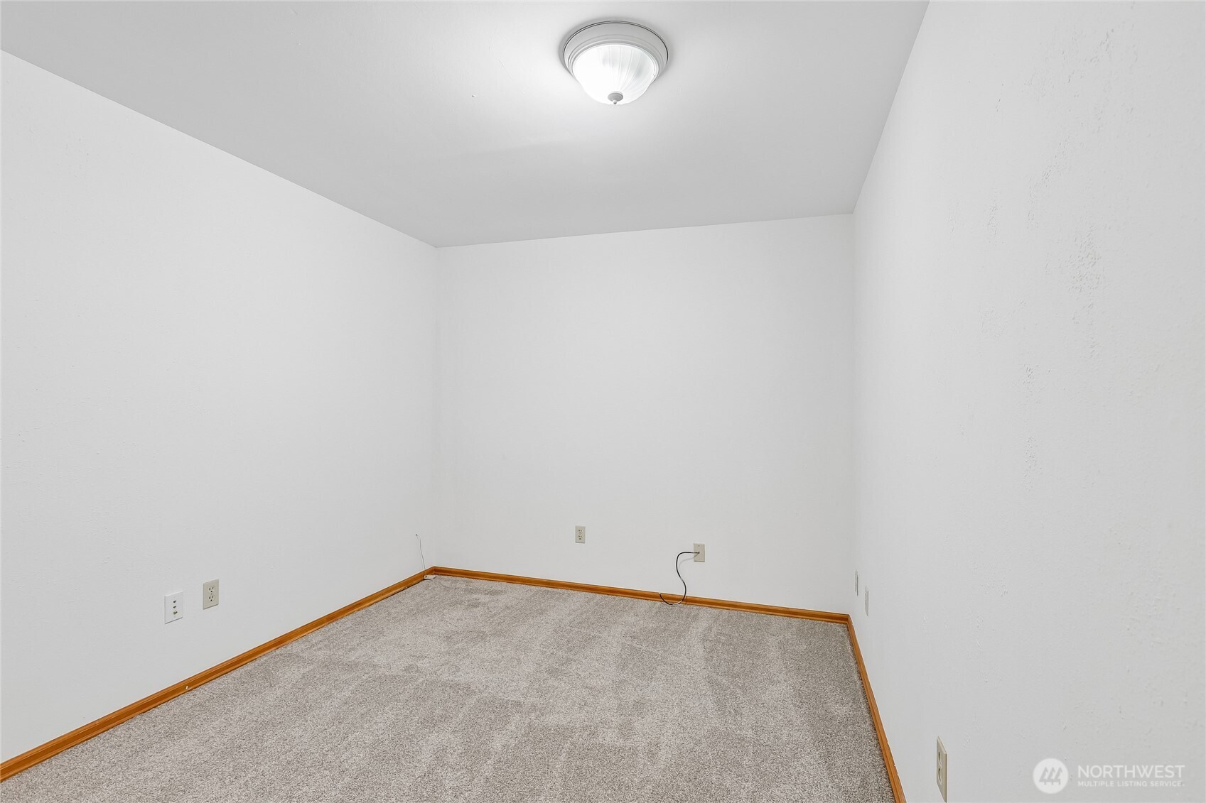4315 210th Place Property Photo 15