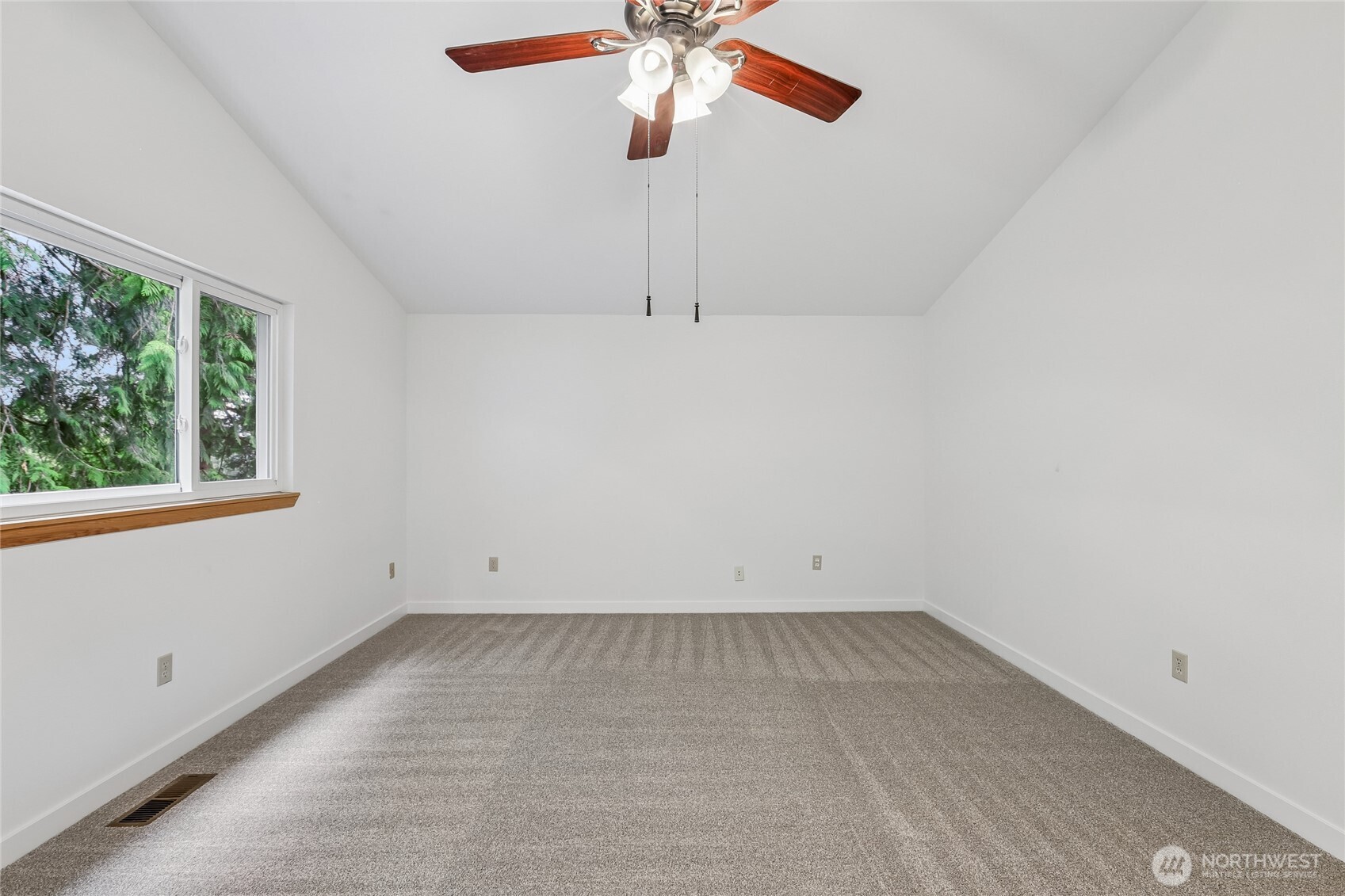 4315 210th Place Property Photo 19