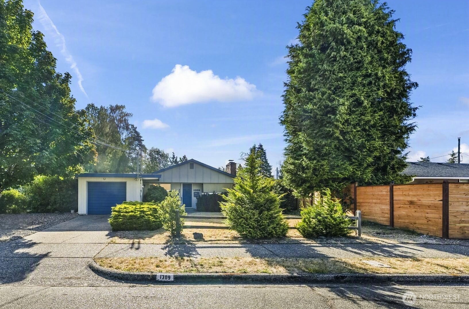 1309 Lenore Drive Property Photo 1