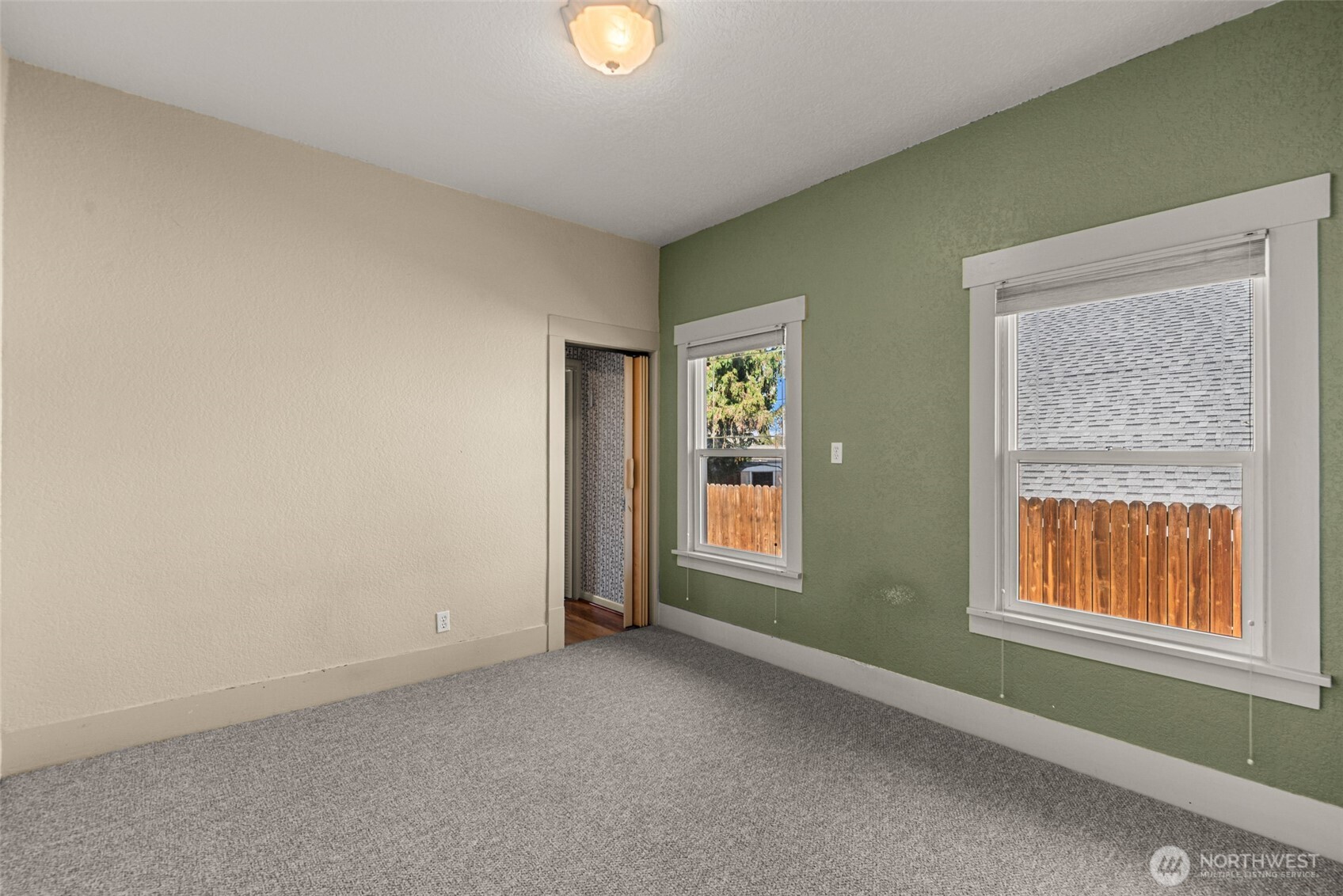 900 Okanogan Avenue Property Photo 11