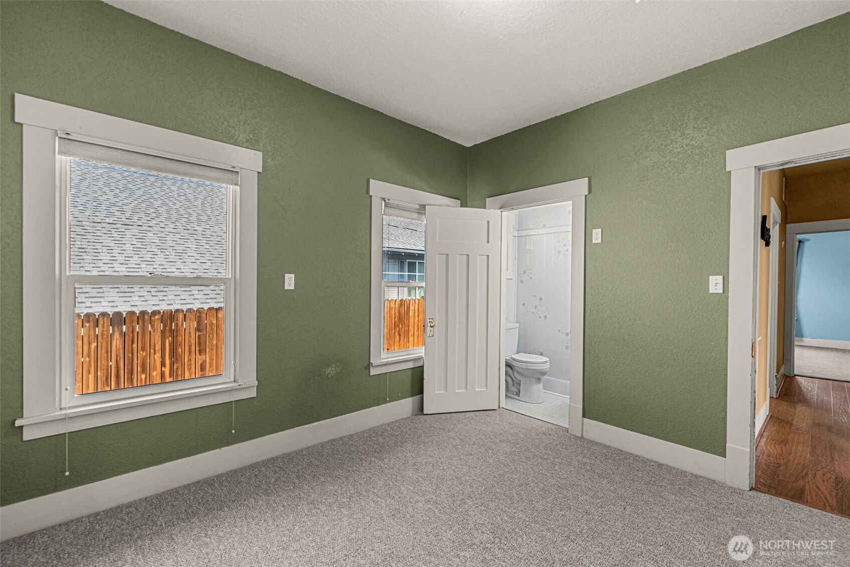 900 Okanogan Avenue Property Photo 12