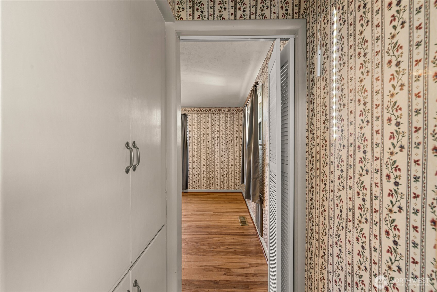 900 Okanogan Avenue Property Photo 17