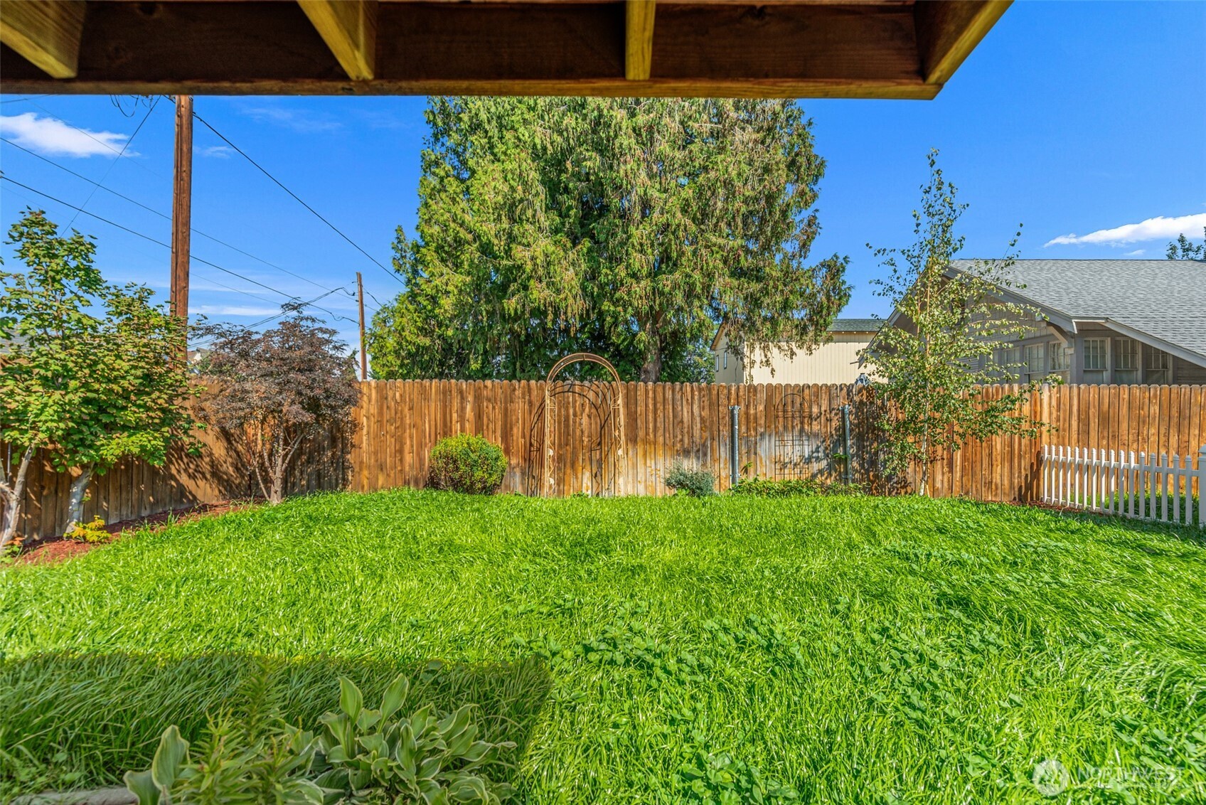 900 Okanogan Avenue Property Photo 32
