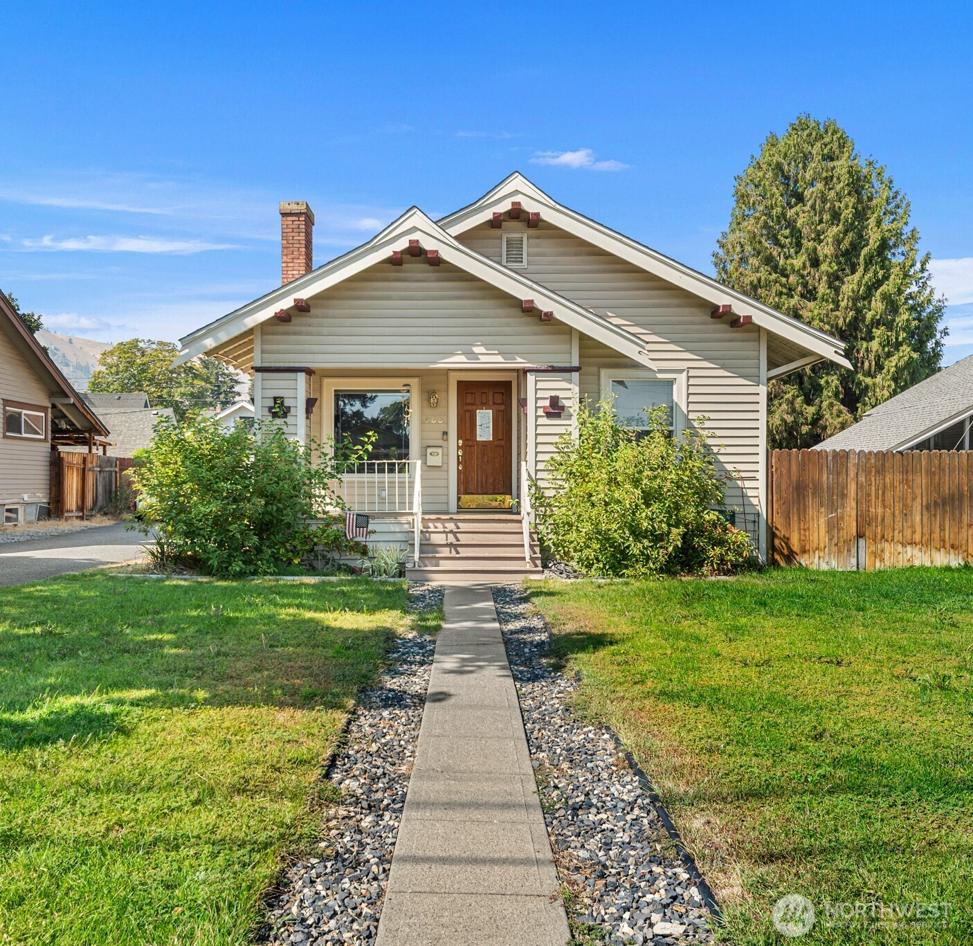 900 Okanogan Avenue Property Photo 37