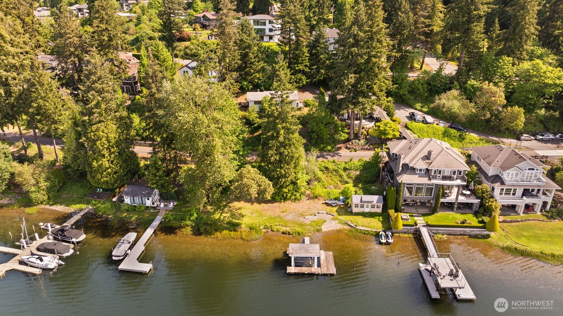 3027 E Lake Sammamish Parkway Property Photo 2
